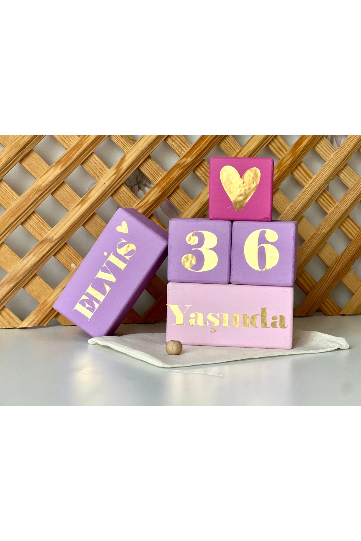 Fusya mor isimli anne bebek anı küpü isimli küplü