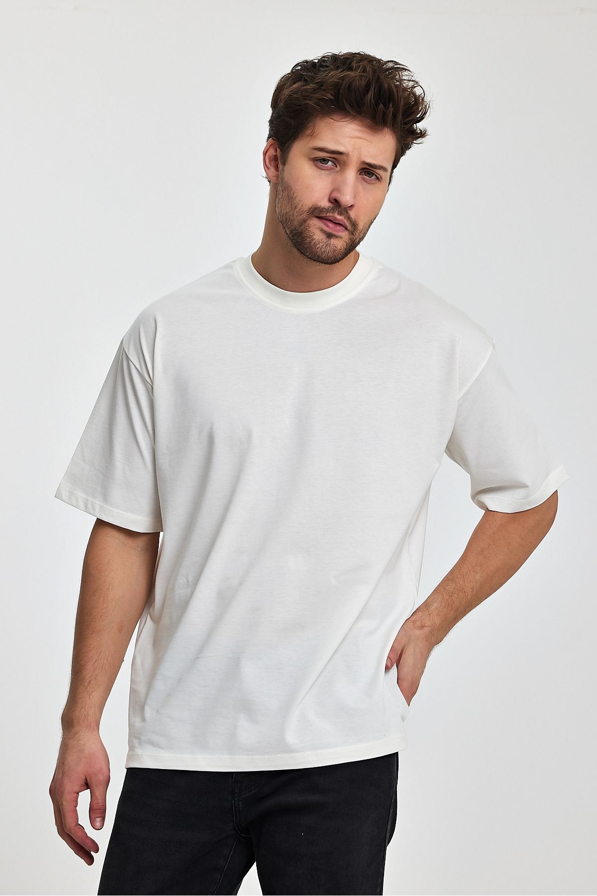 COMBİNE MİCHAİL-Men's Oversize Fit Thick Fabric Textured Crew Neck T-shirt 5