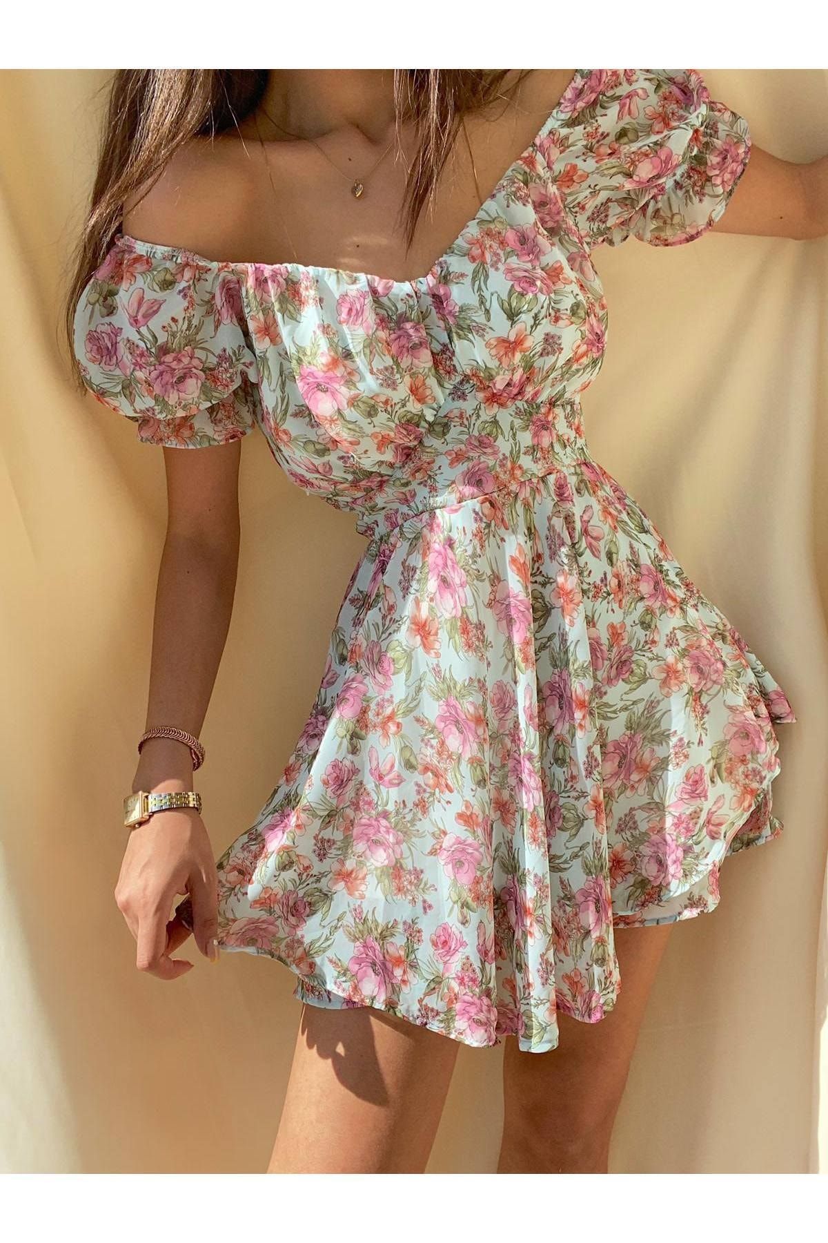 Asymmetric deals collar dress