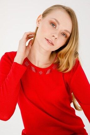 Kadın Sıfır Yaka Uzun Kol Yakası Taşlı Triko Bluz Kırmızı 21355