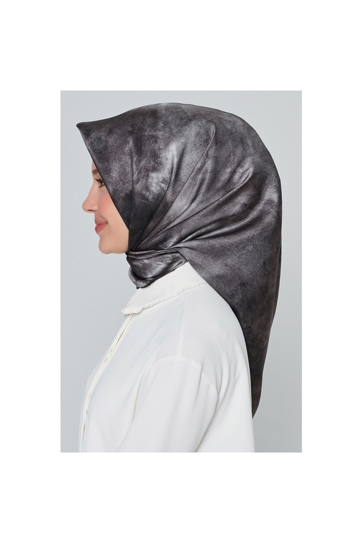 روسری زنانه آرمینه | 8333D04TN88 Armine - Image 3