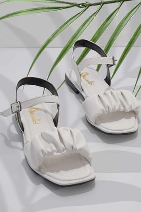 Kadın Beyaz Klasik Topuklu Ayakkabı K05885010209