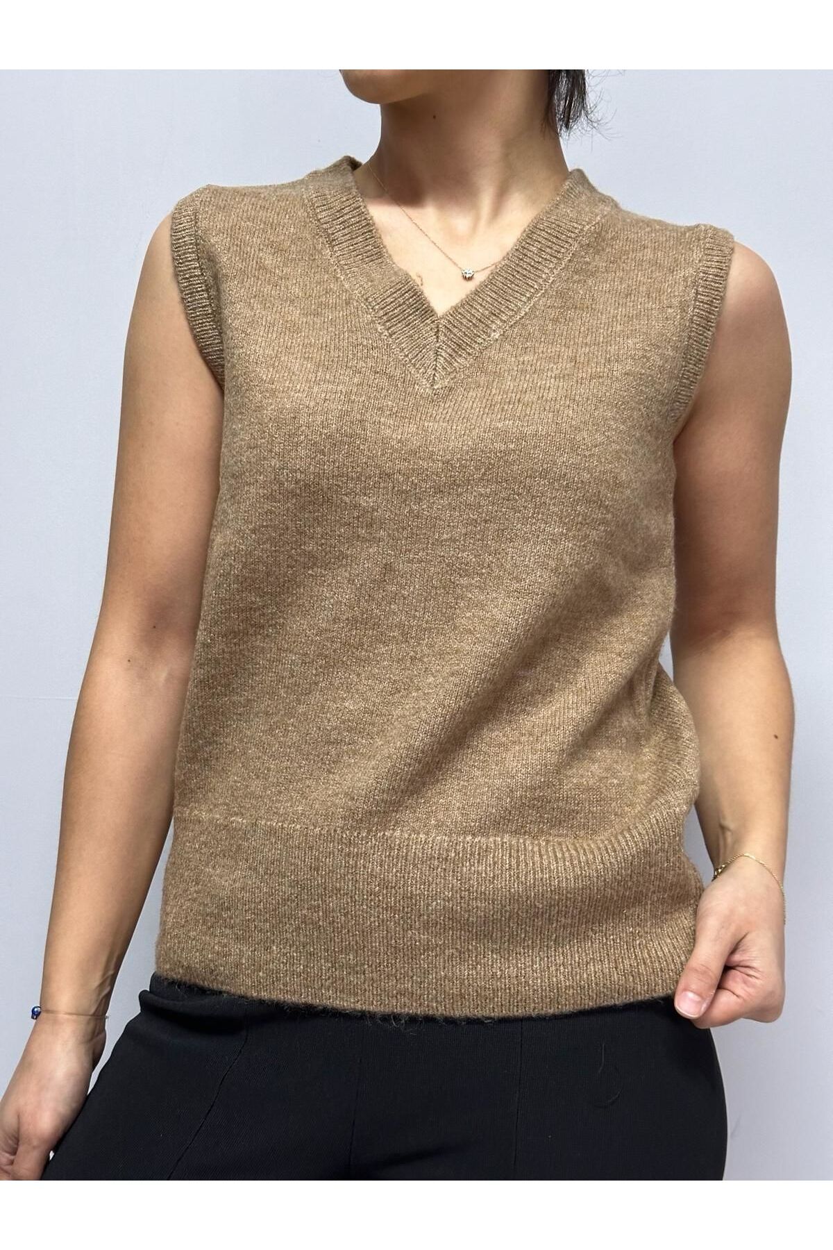 soBasic-V-Neck Basic Sweater - Mink 5