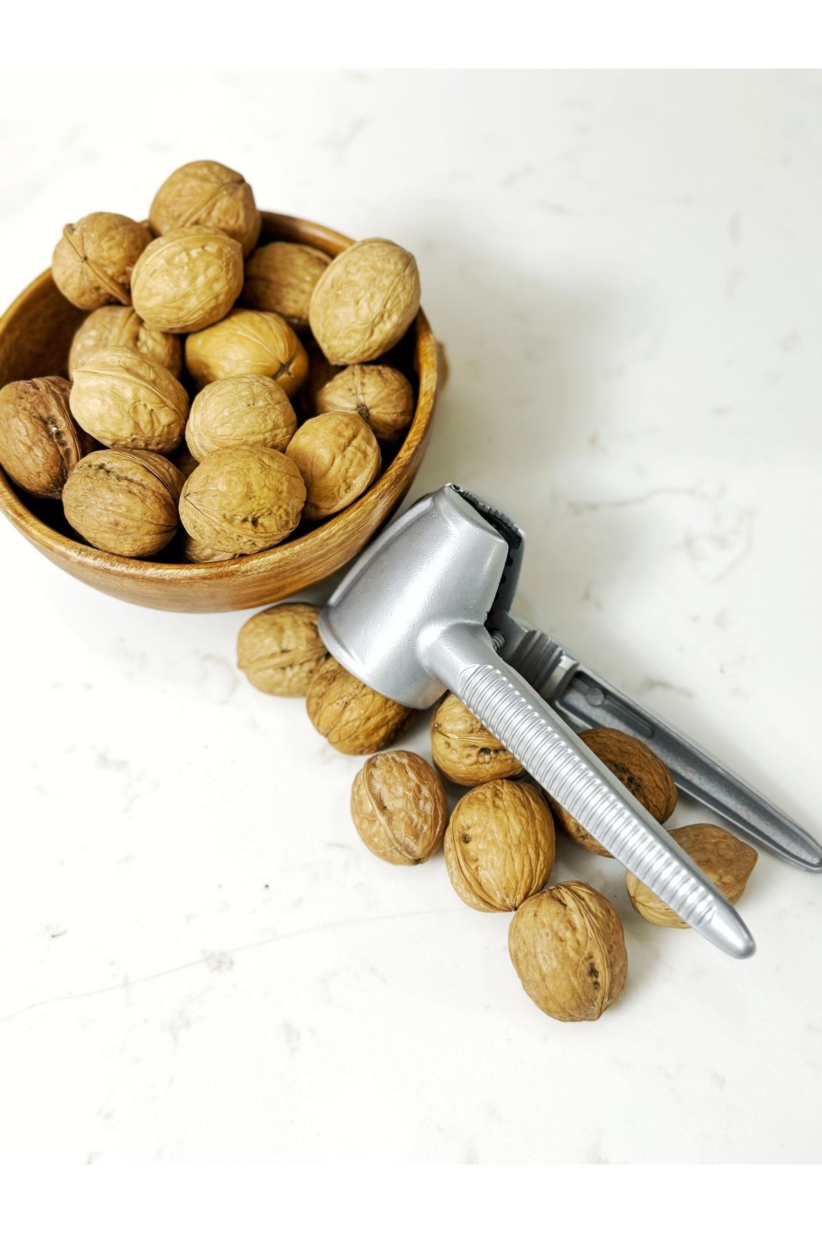 Makkam Home-Walnut Colored Cracker 6