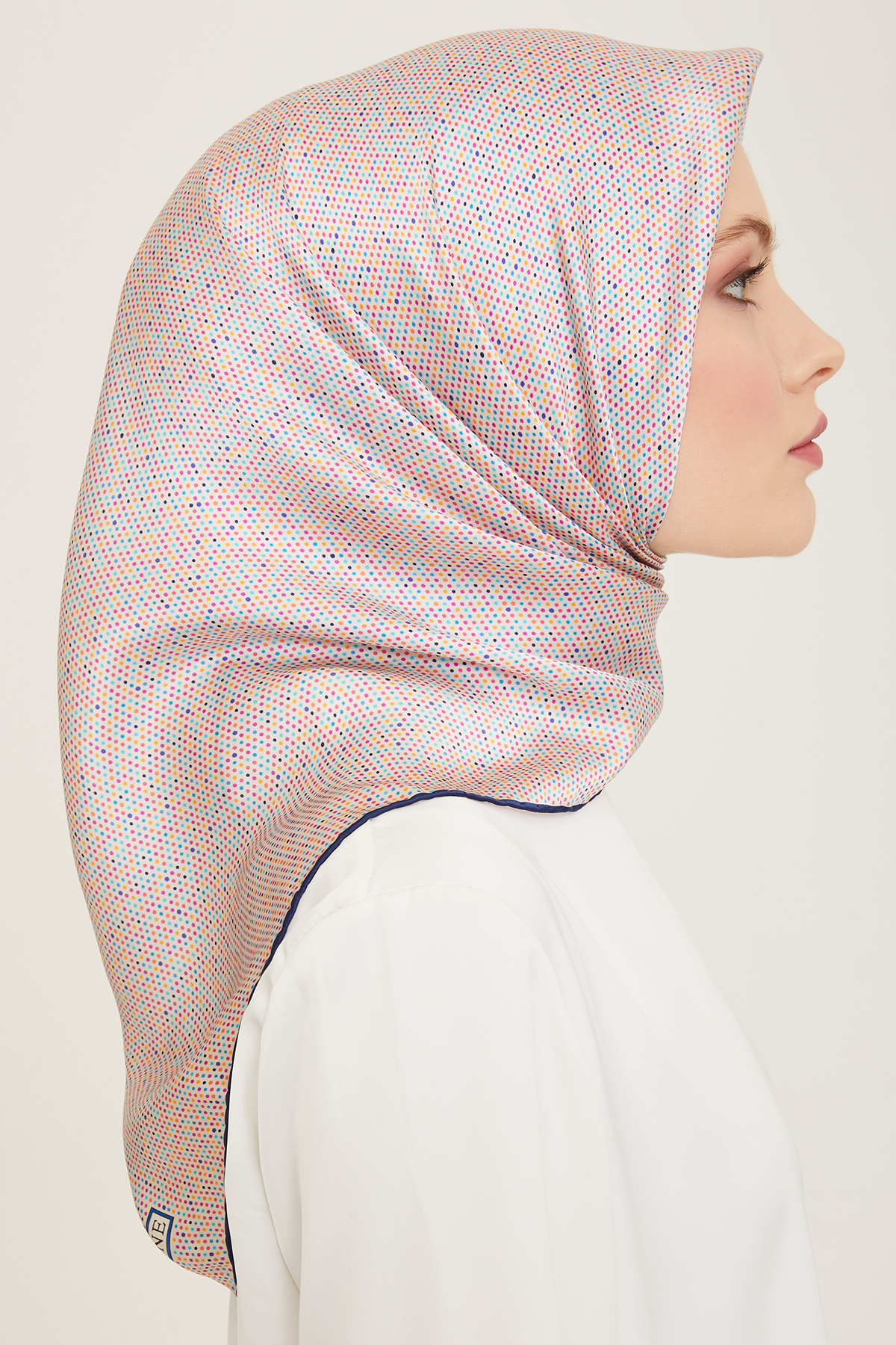 روسری زنانه آرمینه | E24YA9113D01 Armine - Image 3