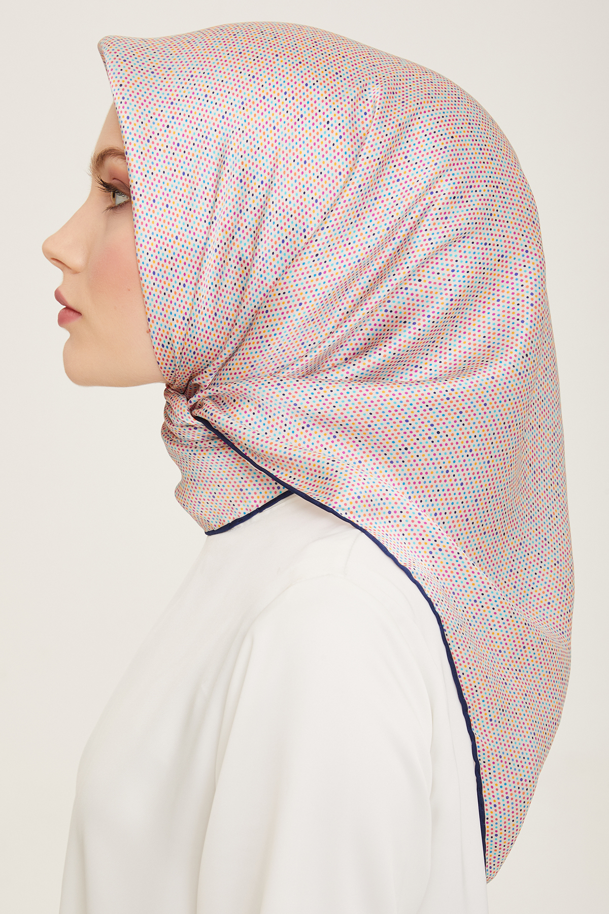 روسری زنانه آرمینه | E24YA9113D01 Armine - Image 2