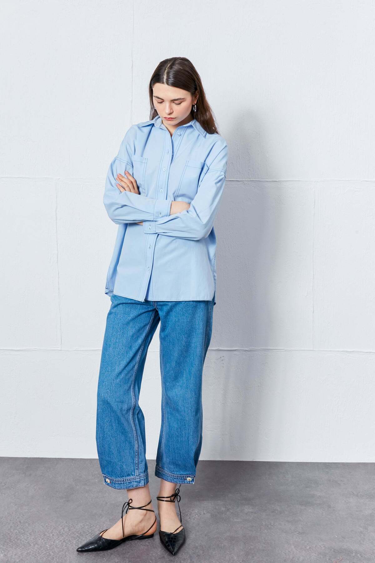 FABB  Bebe Mavisi Kontrast Dikiş Detaylı Cepli Gömlek