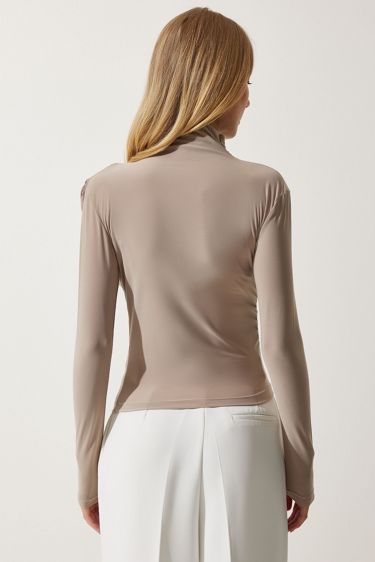 Happiness İstanbul-Damen Bluse Sandy mit Stehkragen und Raffung in Dunkelbeige FF00135 5