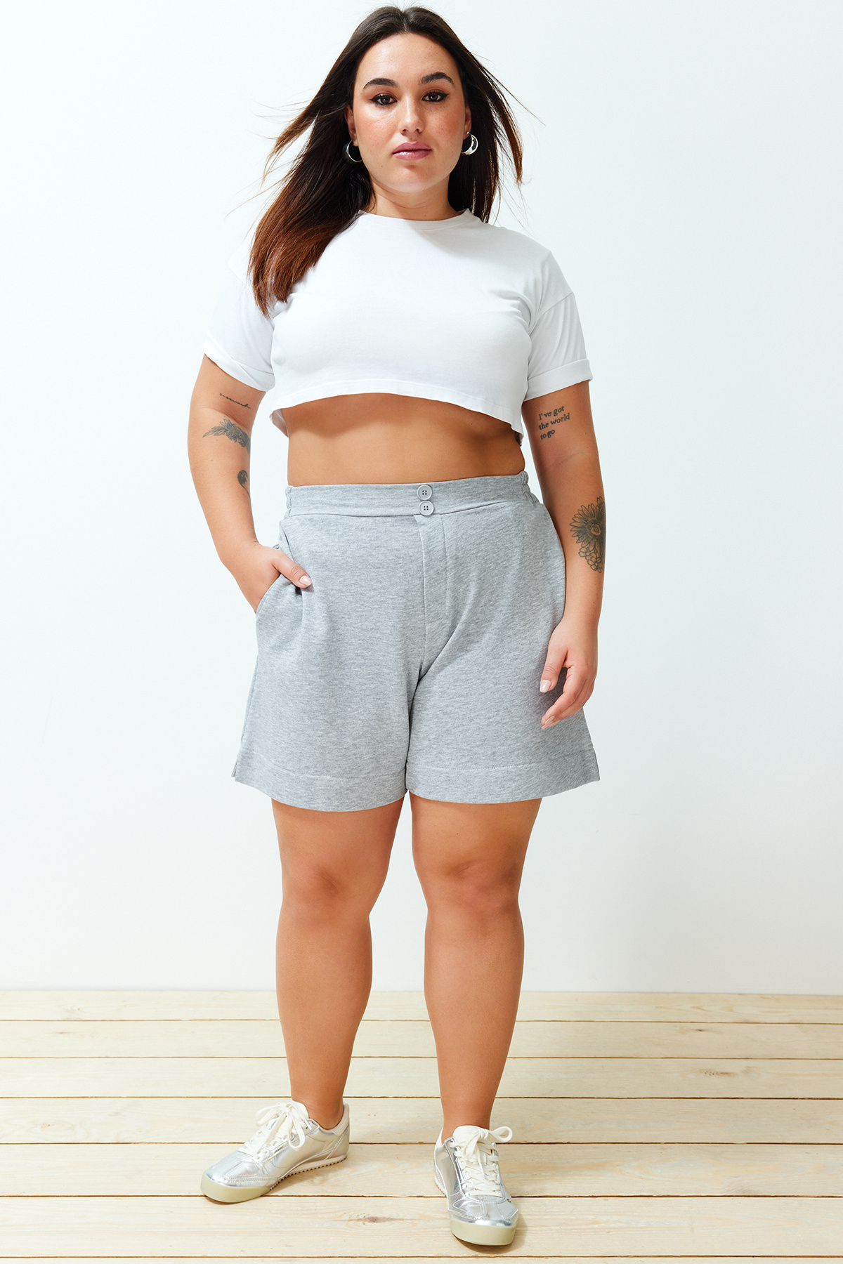 Trendyol Curve-Gray Button Detail 100% Cotton Knitted Plus Size Shorts & Bermudas Tbbss24Ap00020 3