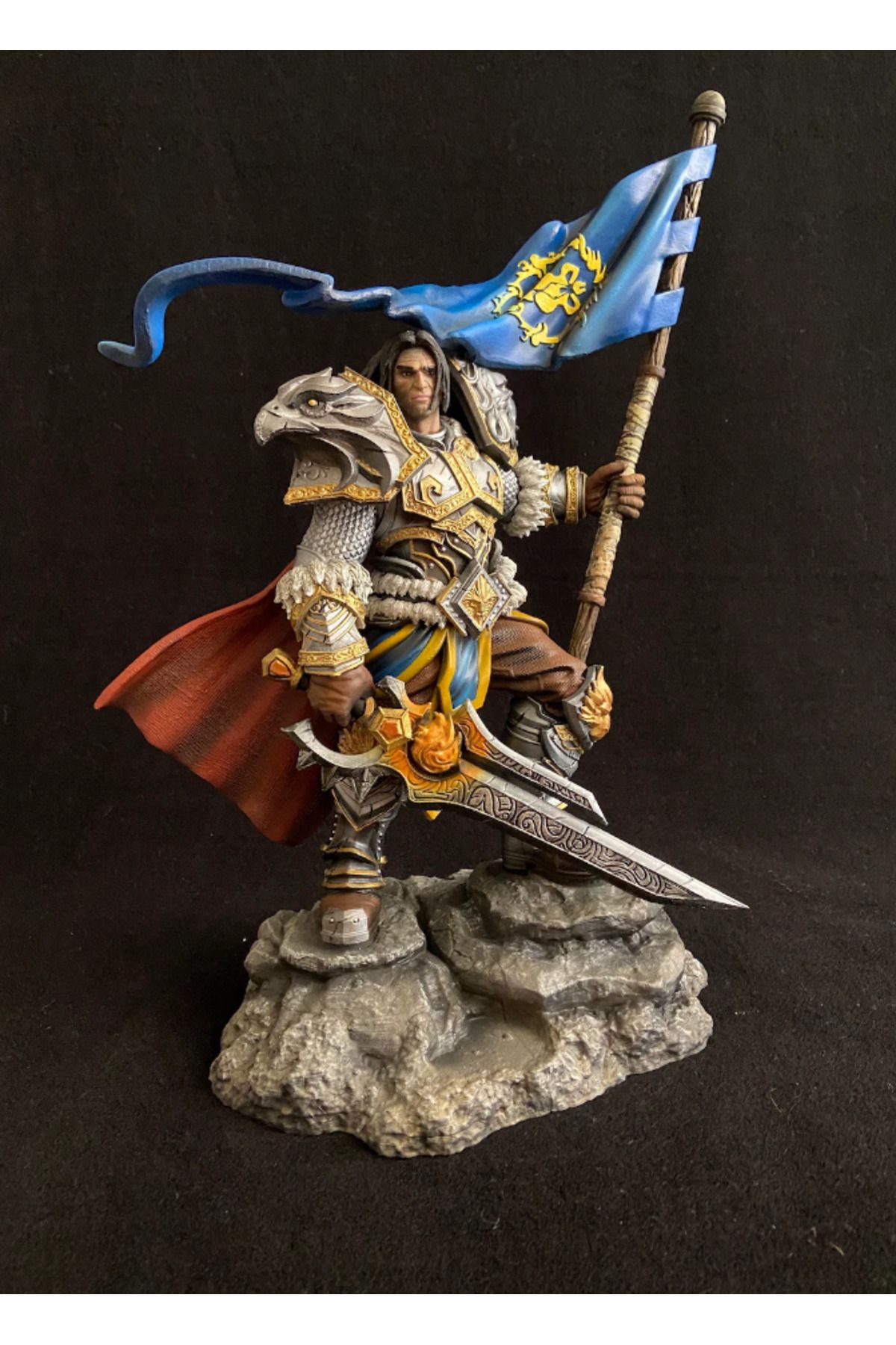 YILDIRIM AVANGART-World of Warcraft Varian Wrynn Figure WOW Varian Wrynn Object 25CM Large Size 4