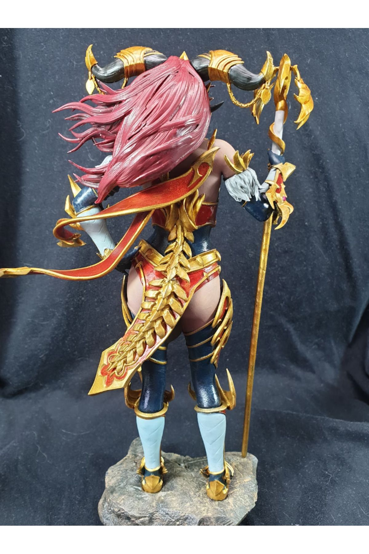 YILDIRIM AVANGART-World Of Warcraft Alexstrasza Figure WOW Dragon Queen Object 25CM Large Size 6