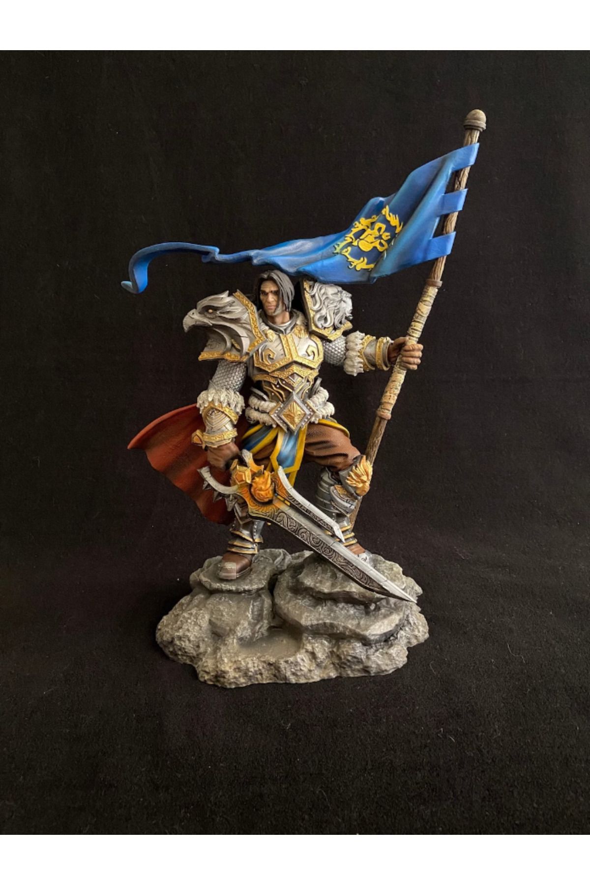 YILDIRIM AVANGART-World of Warcraft Varian Wrynn Figure WOW Varian Wrynn Object 25CM Large Size 1