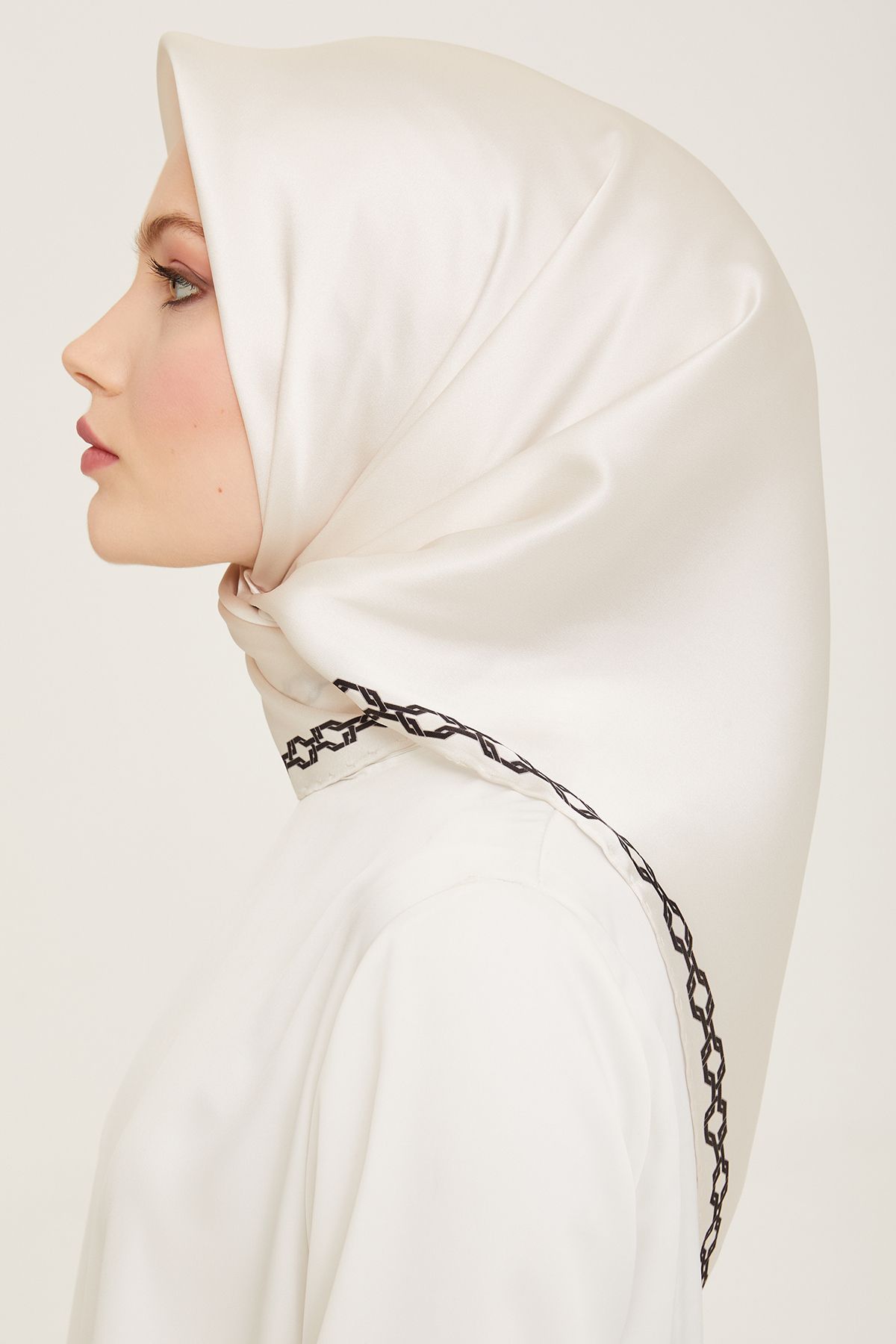 Armine-EșARFĂ DE MĂTASE ARMINE 9154D (TWİLL) 2