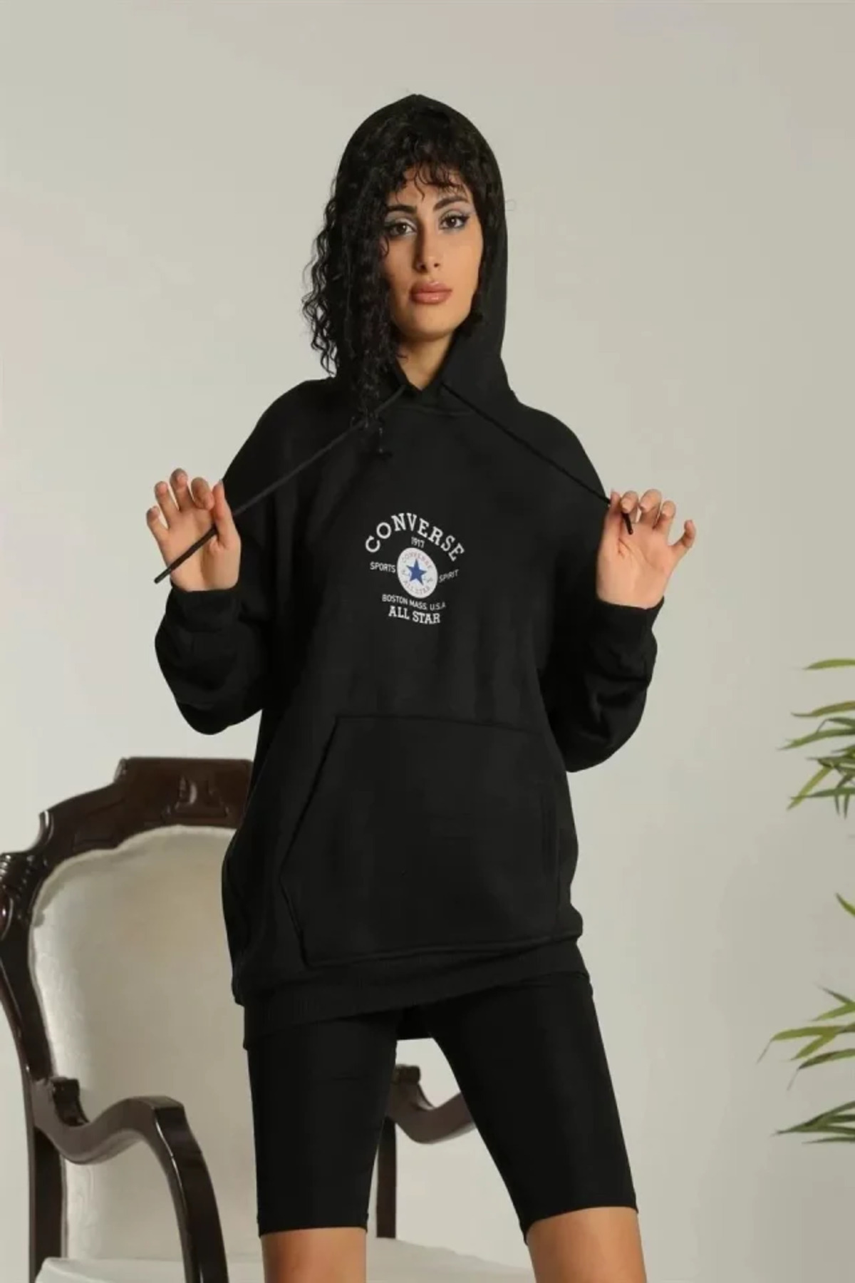 Sırt Baskılı Oversize Üç İplik Kapüşonlu Sweatshirt - Siyah