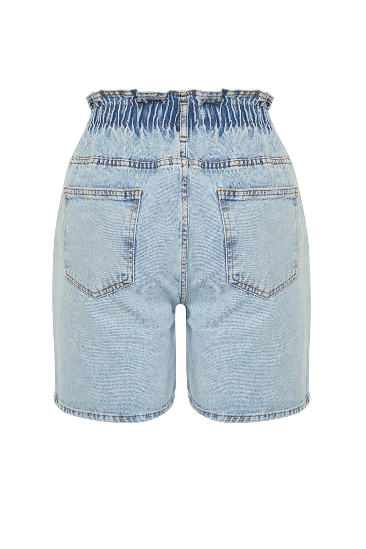 Trendyolmilla  Açık Mavi Lastikli Yüksek Bel Geniş Kesim %100 Pamuk Büyük Beden Denim Şort TBBSS22JE00015 - Görsel 8