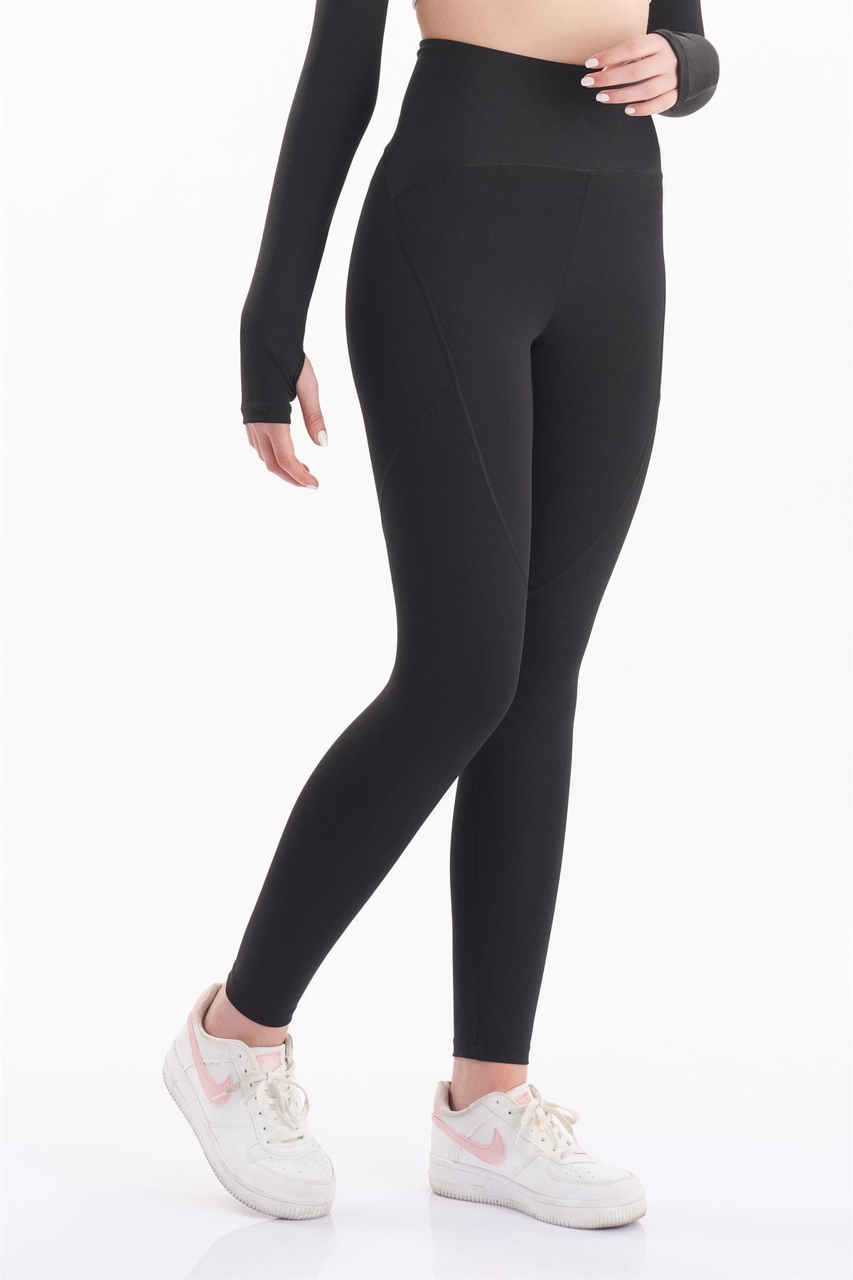 complete the look image