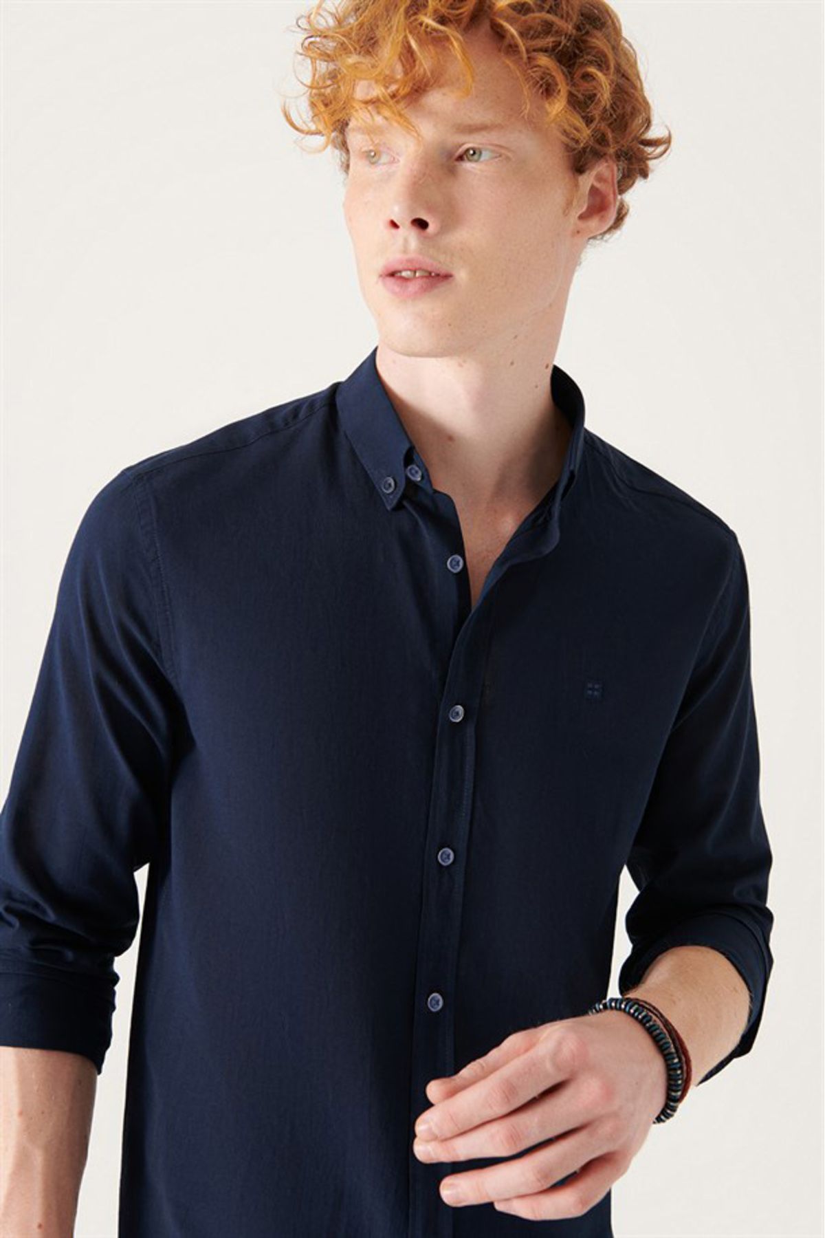 Avva Men s Navy Blue 100 Cotton Thin Soft Touch Button Collar