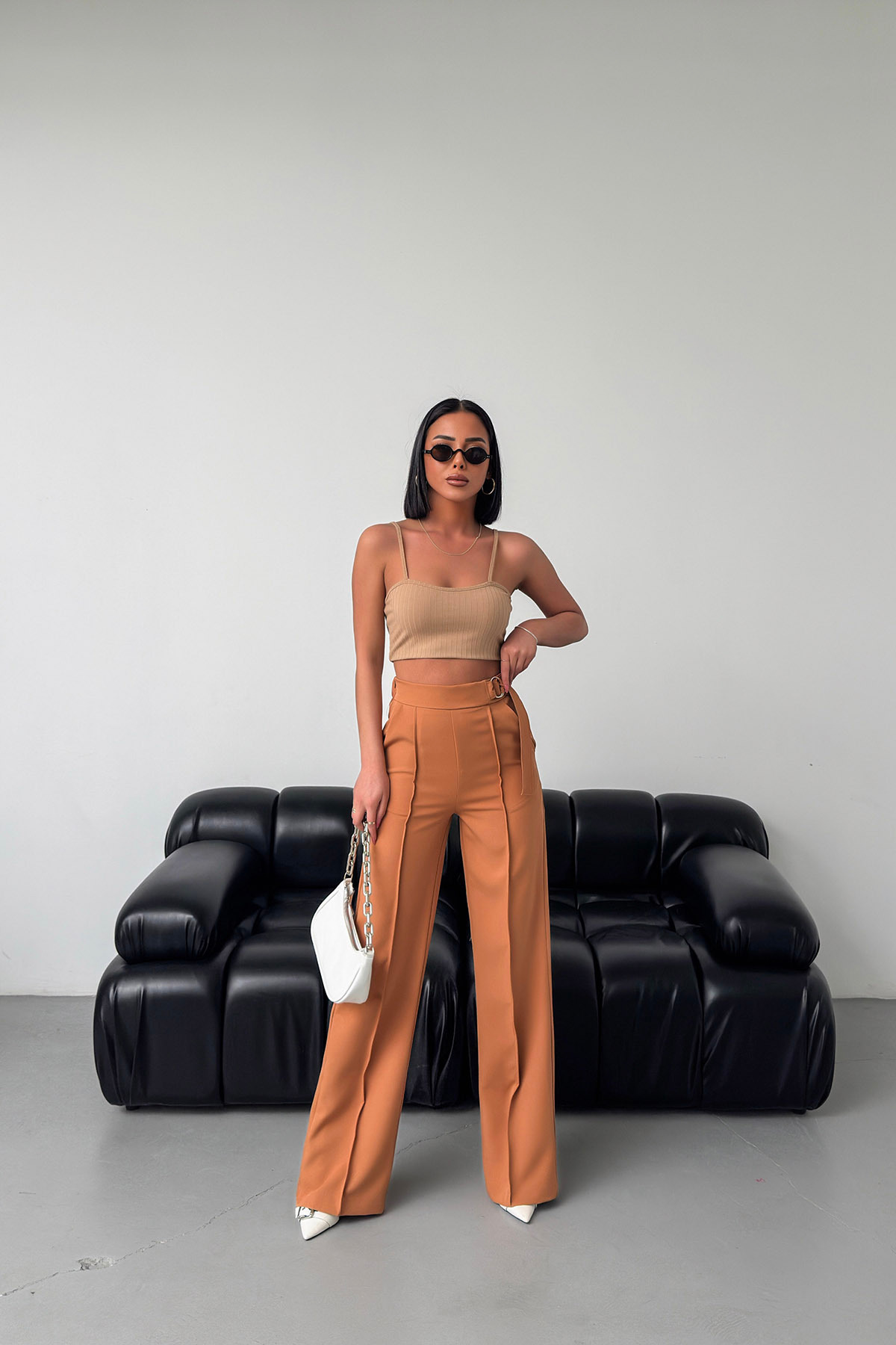 Women's Metal Buckle Trousers