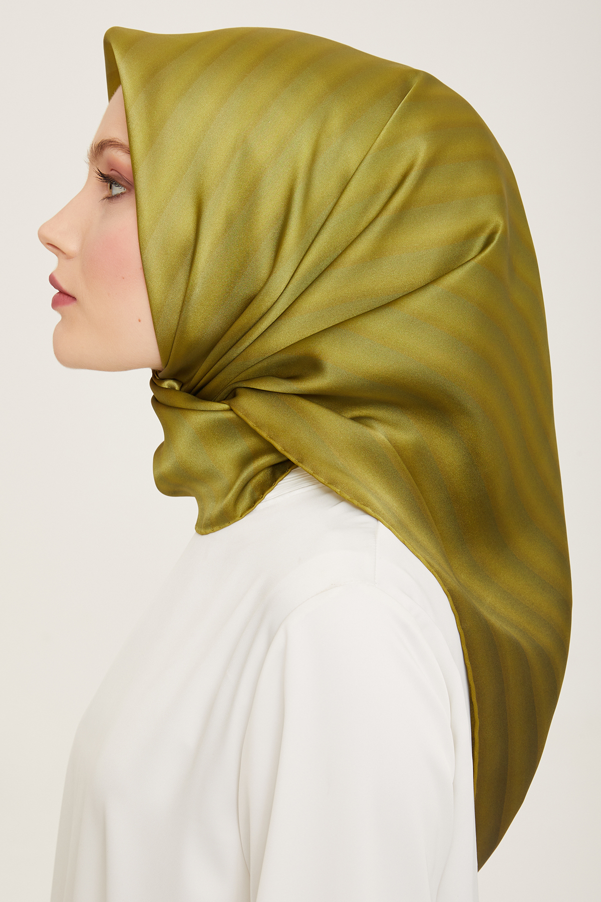 روسری زنانه آرمینه | E24YA9150D01 Armine - Image 2