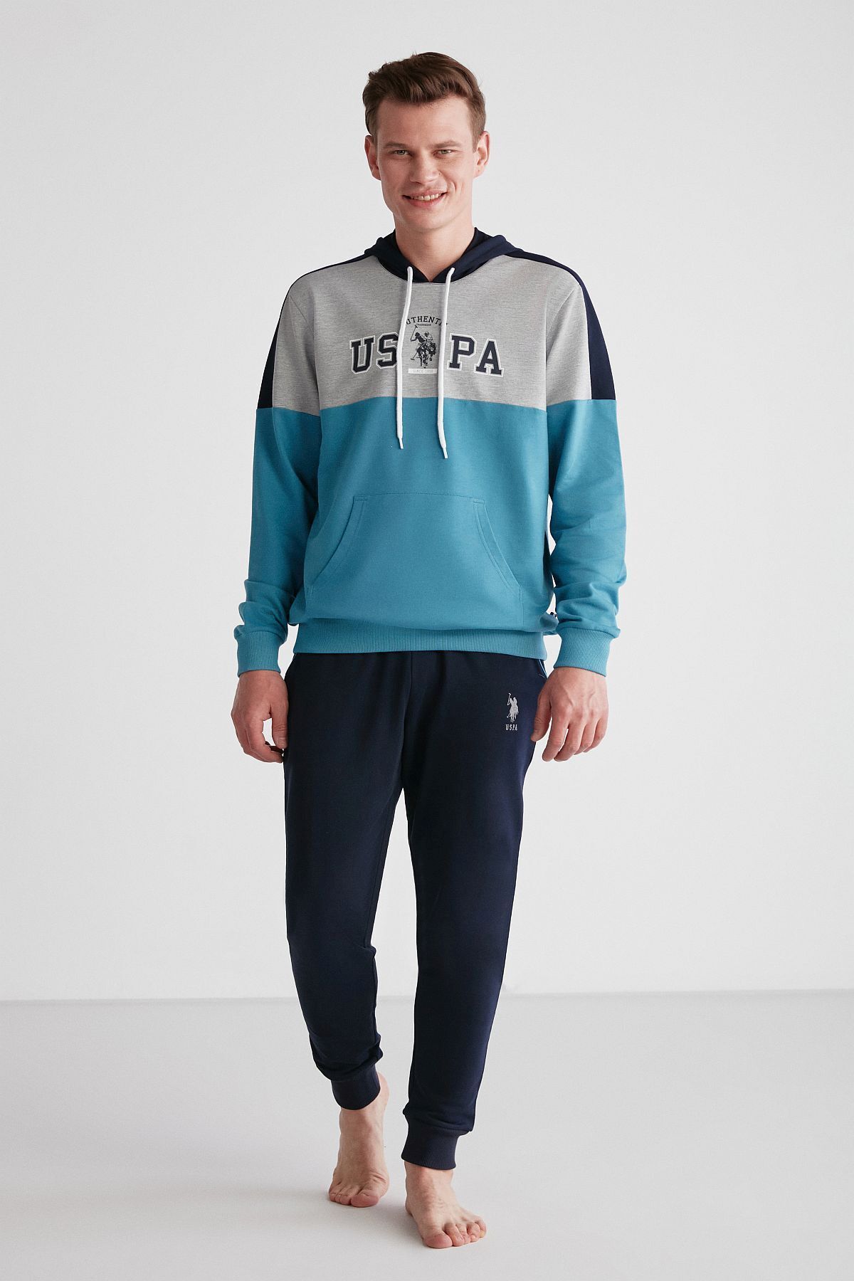 ست پیژامه آبی مردانه پایه. پولو اسن. لباس خواب آستین بلند بنزینی مدل 18714 U.S. Polo Assn.