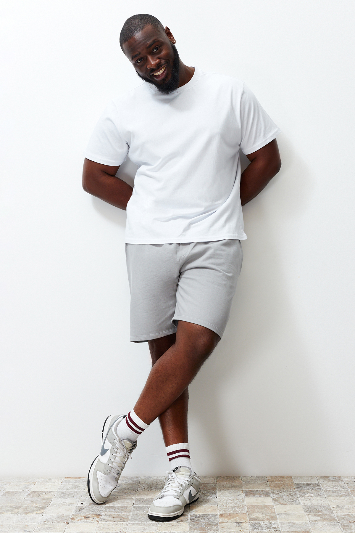 Trendyolmilla  Büyük Beden Gri-Lacivert 2'li Paket Regular/Normal Kesim %100 Pamuklu Şort TMNSS24AP00000 - Görsel 5