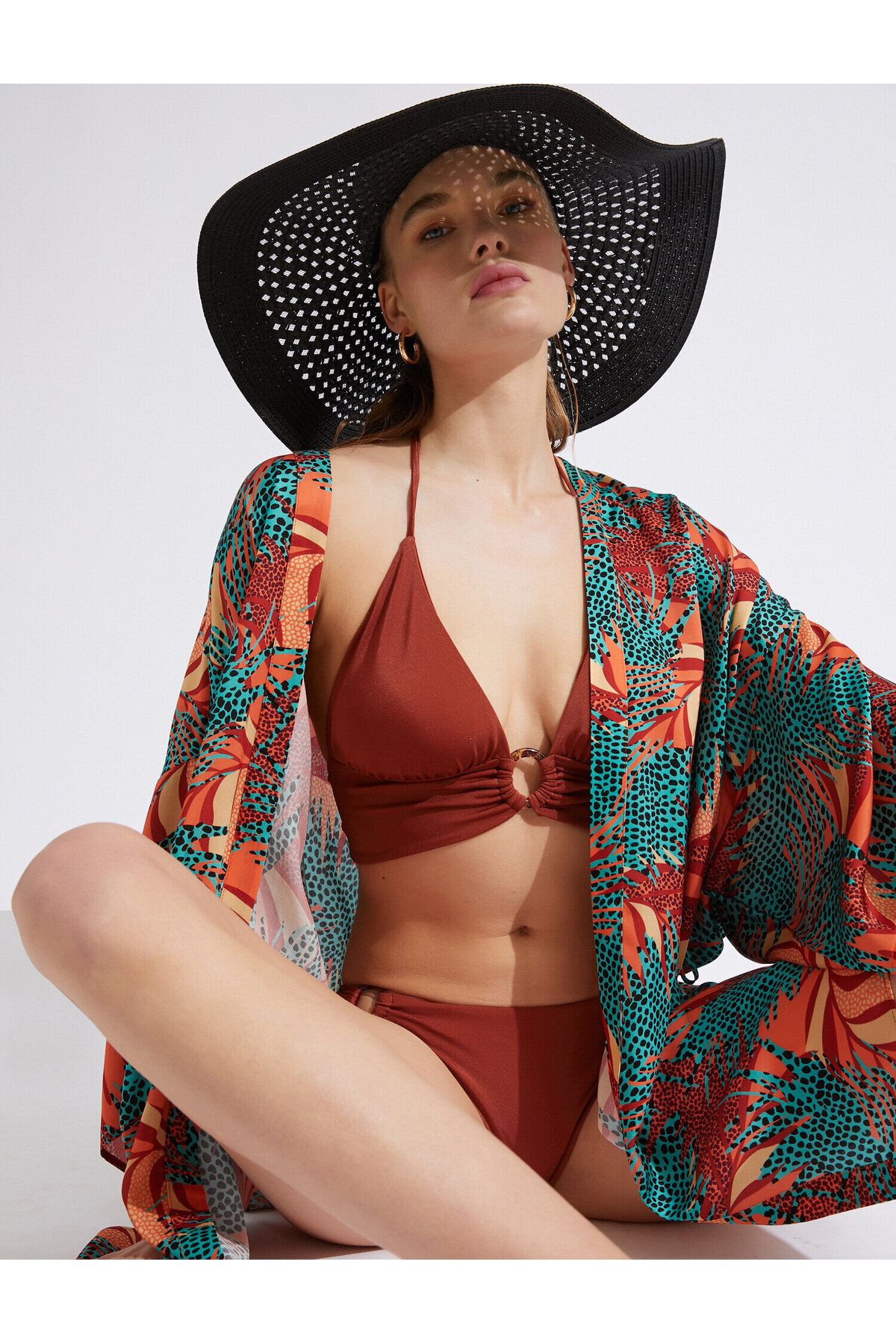 complete the look image