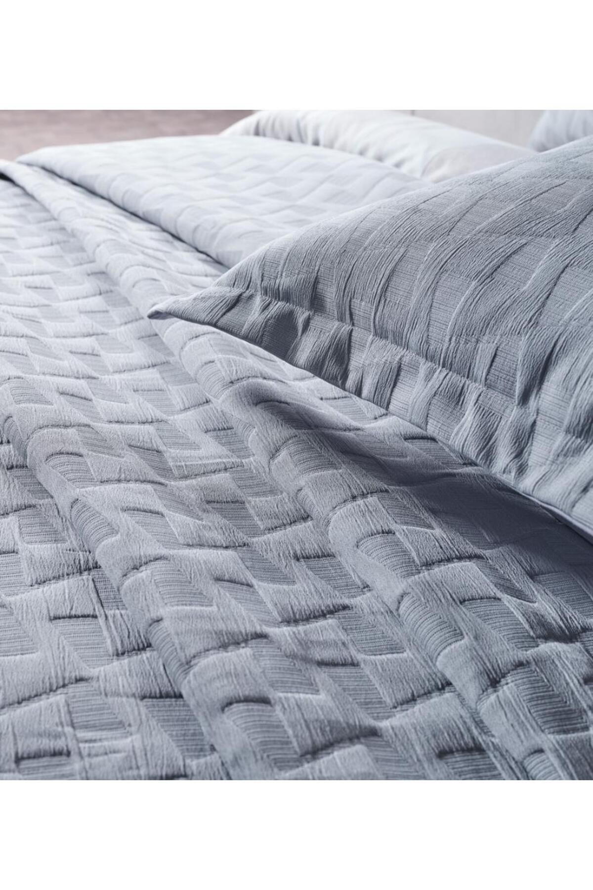 Lolavien-Silva Double Bedspread - Gray 8