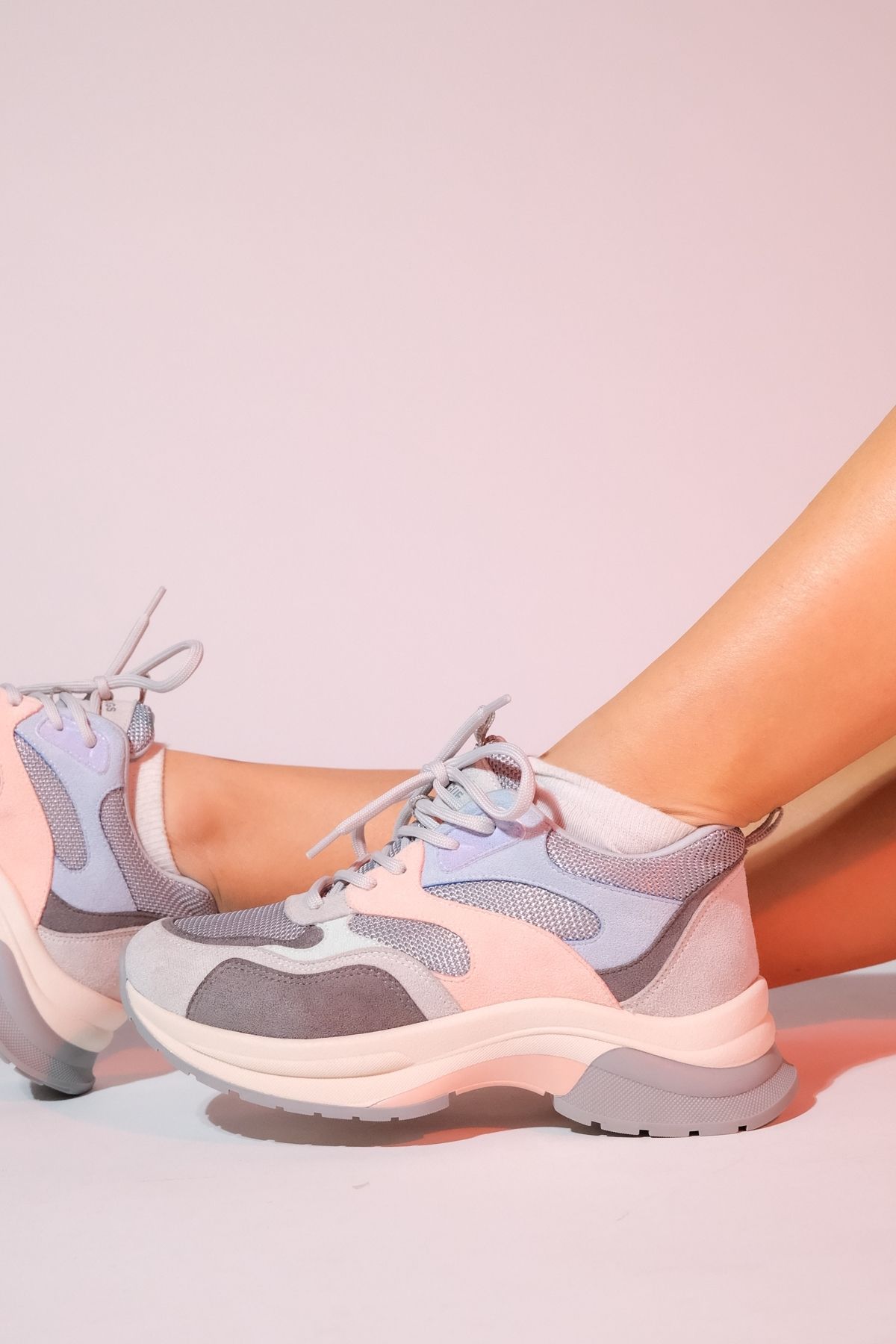 اسنیکر صورتی زنانه تاج یخ پودر چند توری کفش ورزشی ضخیم luvishoes