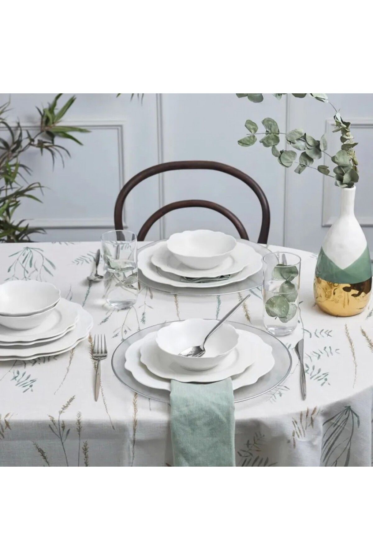 Karaca-Daisy New Bone Geschirr-Set für 4, 12-teilig, Teller und Schalen, Geschirr-Set 5