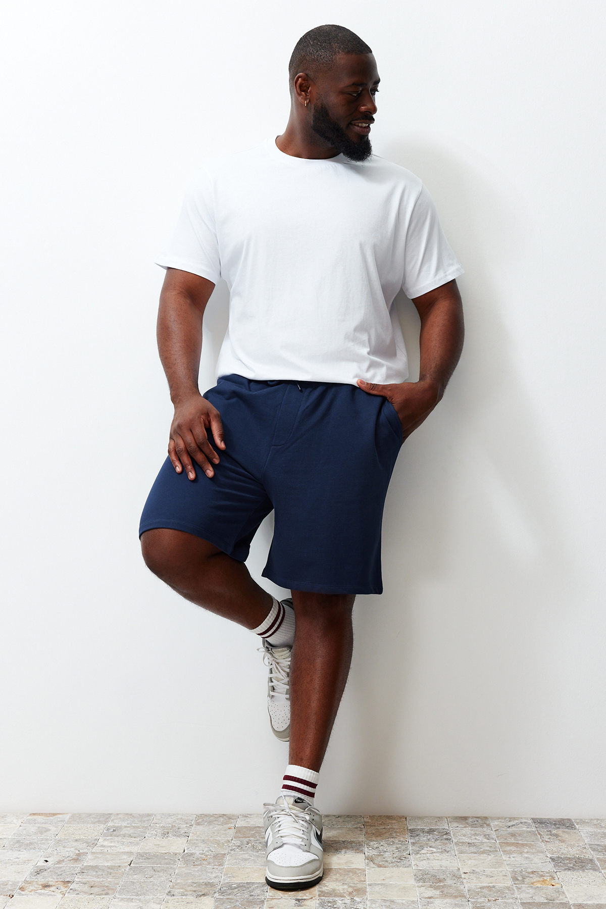 Trendyolmilla  Büyük Beden Gri-Lacivert 2'li Paket Regular/Normal Kesim %100 Pamuklu Şort TMNSS24AP00000 - Görsel 3