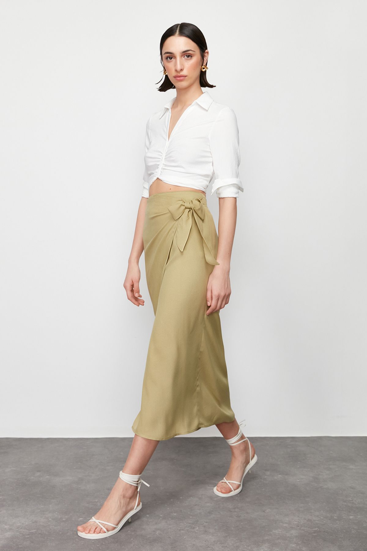 complete the look image