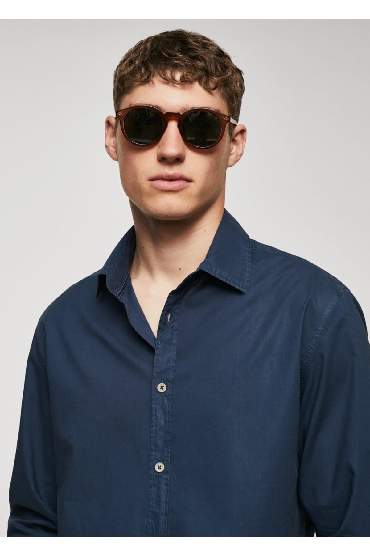 پیراهن مردانه آبی سرمه ای منگوMANGO Man | 57040575 اورجینال - تصویر 5