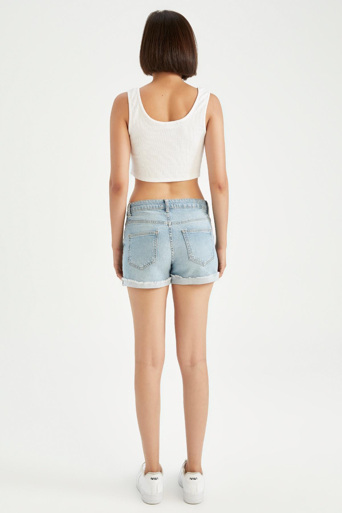 Normal Bel Katlamalı Paça Jean Şort X3508az22sm