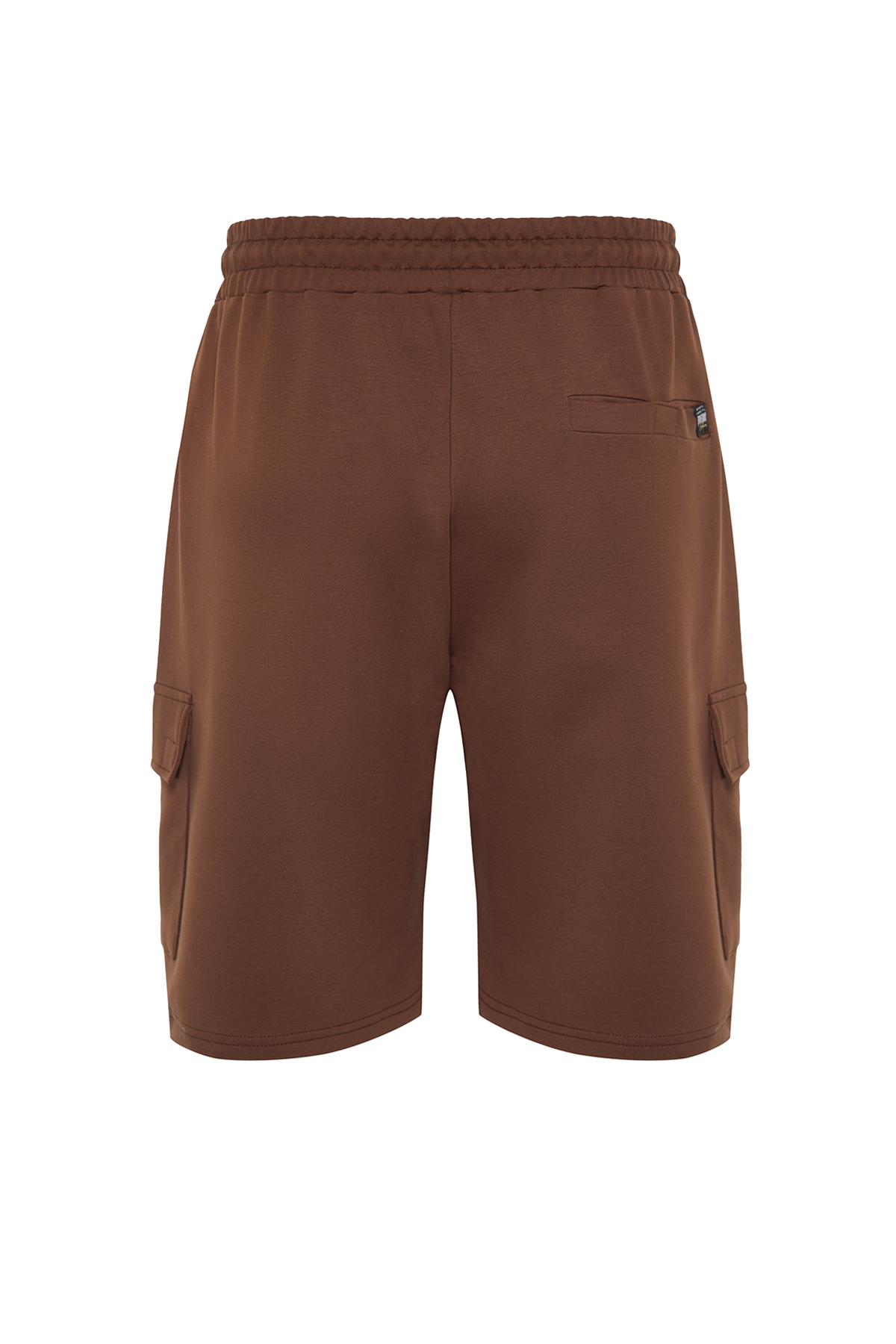 Trendyolmilla  Kahverengi Oversize/Geniş Kesim Gizli Kordon Lastik Bel Kargo Cep Etiketli Şort TMNSS24SR00018 - Görsel 8
