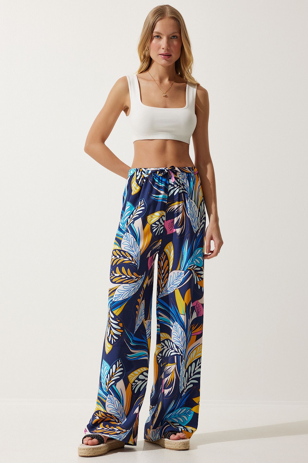 complete the look image