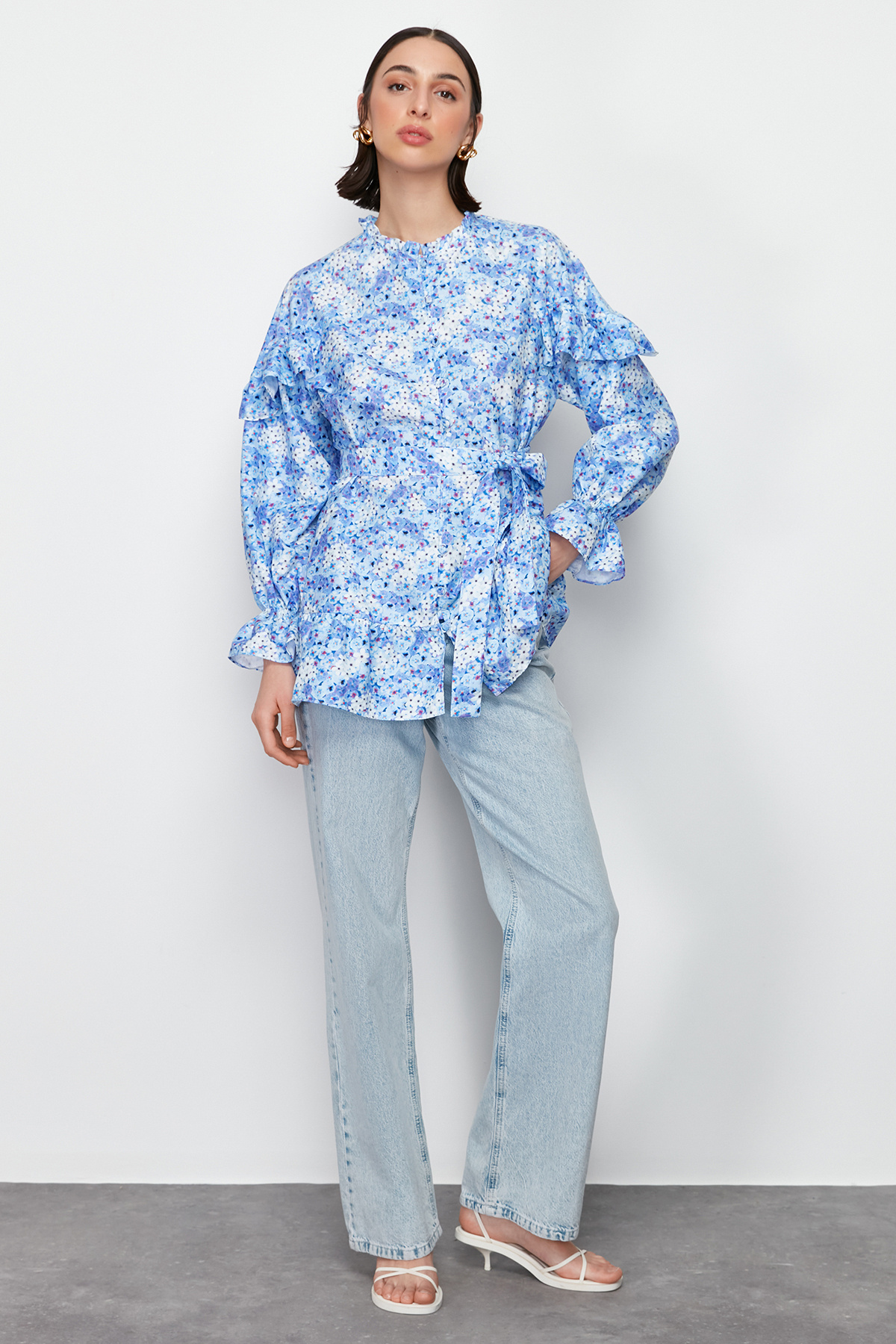 Trendyol Modest-Tnică țesută cu flori albastru deschis TCTSS24UK00025 3