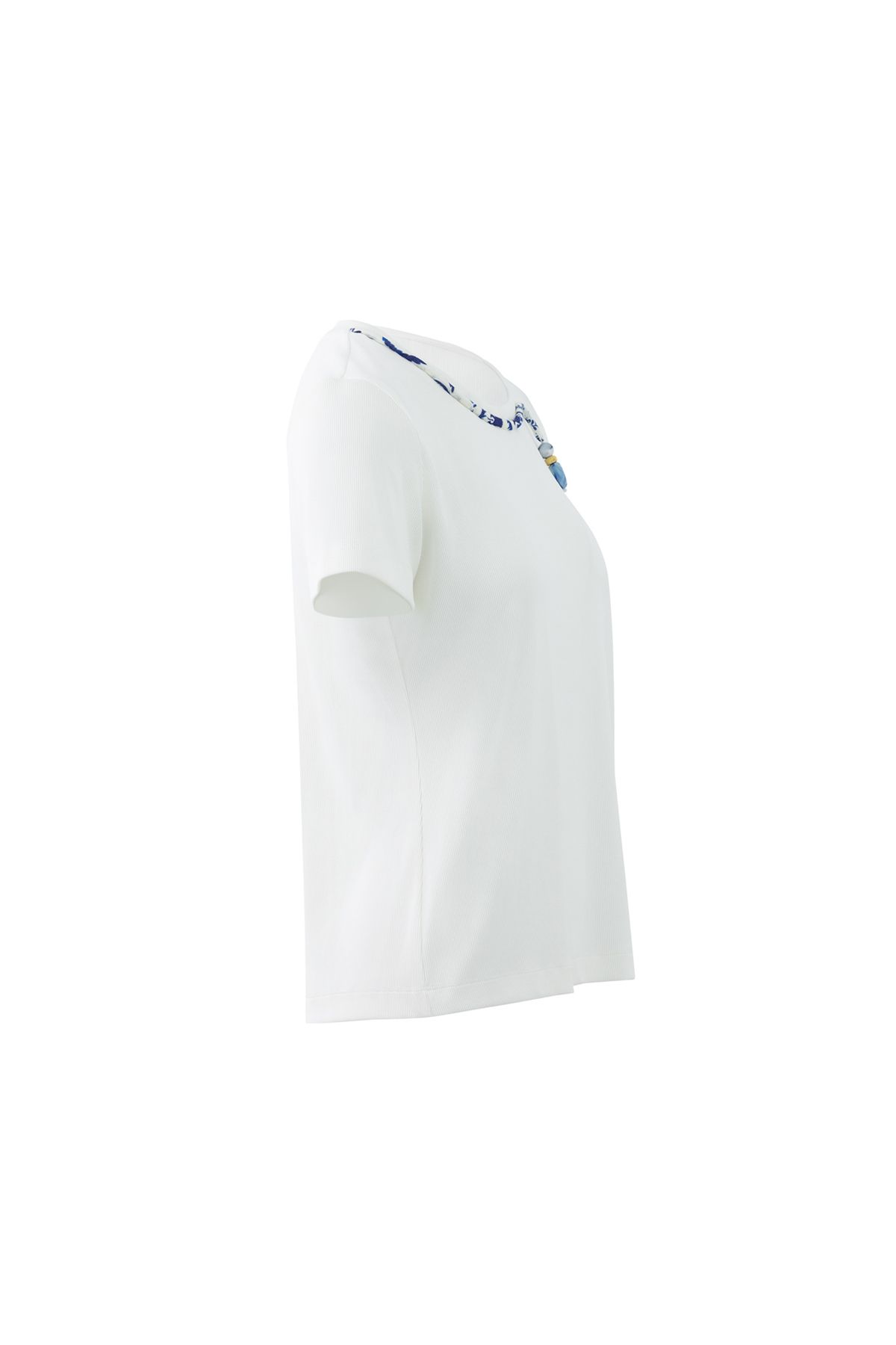 GİZİA-Embroidered White T-shirt with Lanyard Detail 2
