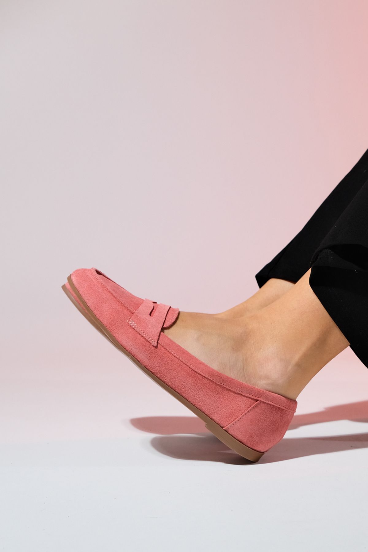 لوفر صورتی زنانه راننده گل رز F02 اورجینال luvishoes