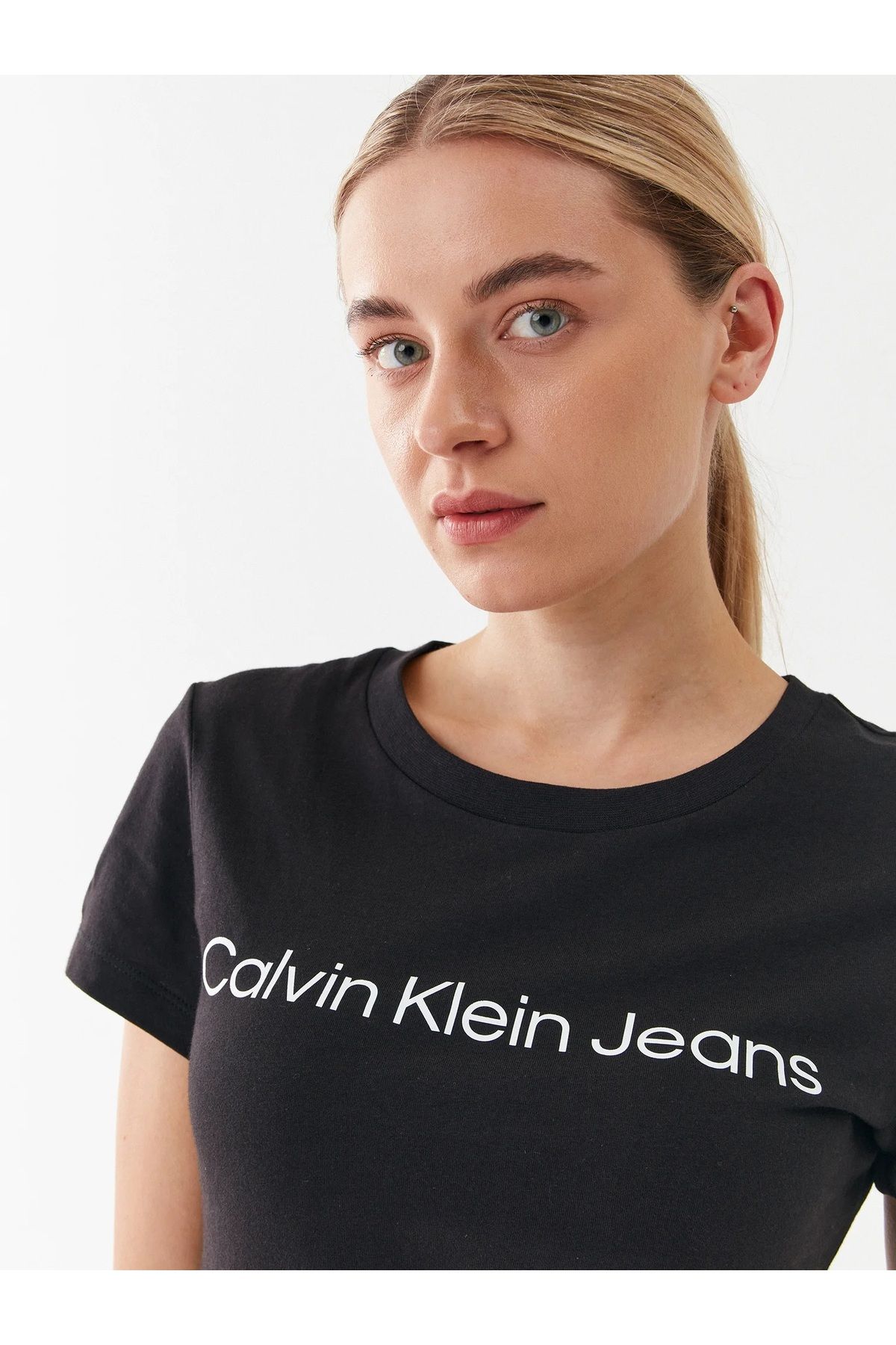 Calvin Klein Calvin Klein تی‌شرت زنانه کالوین کلین مدل J20J220253-BEH