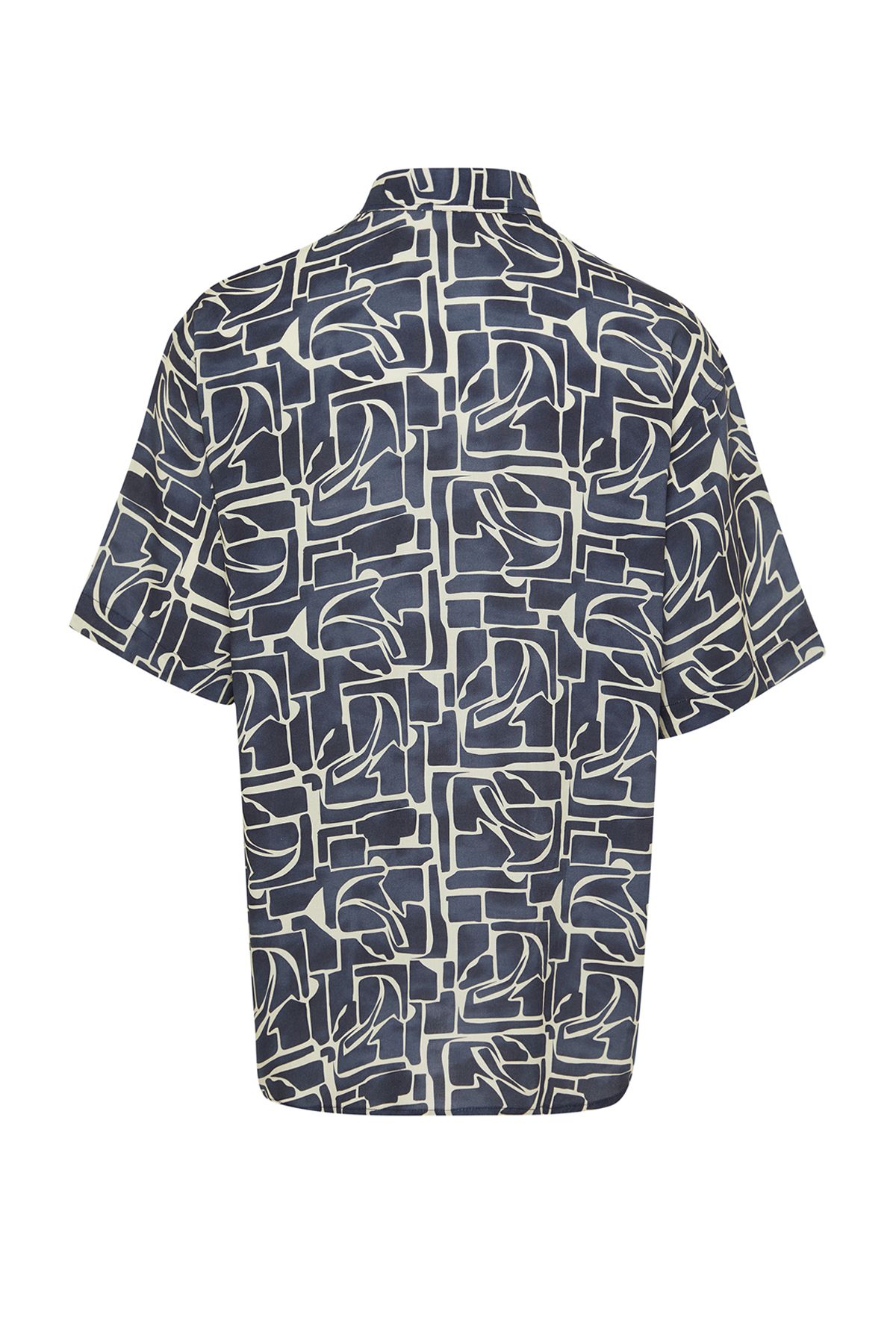 trendyol-man-mens-geometric-short-oversize-sh