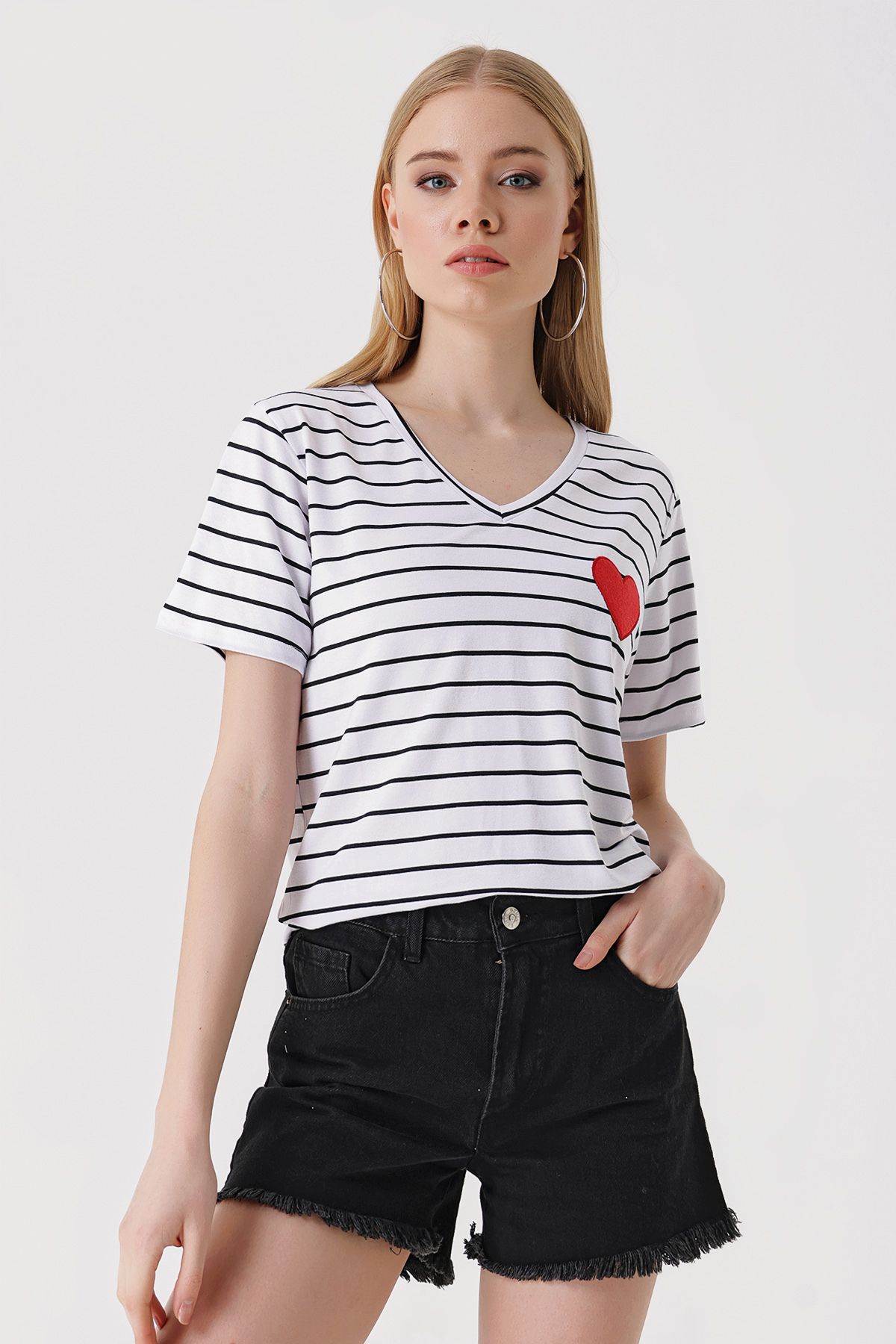 complete the look image