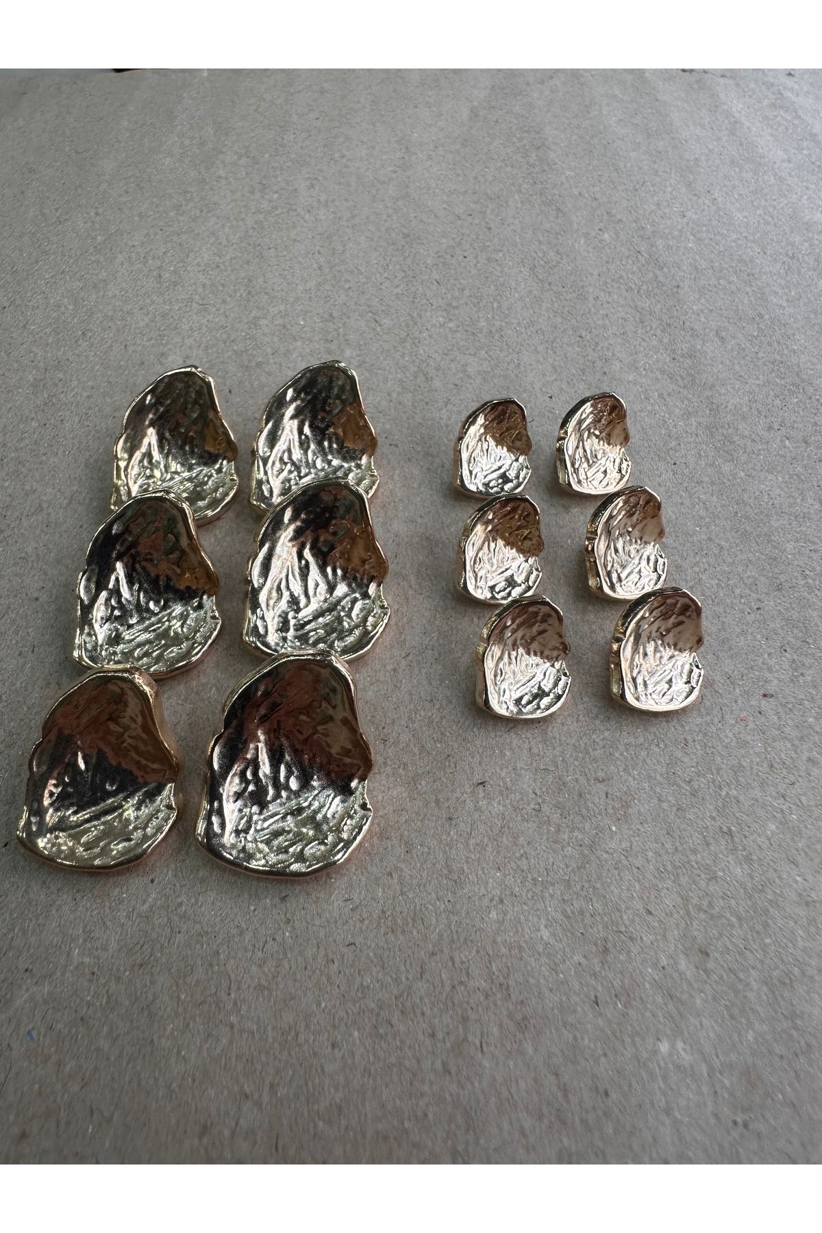 ODDA TASARIM ATÖLYESİ-Asymmetric cambered shell model light gold button set 3