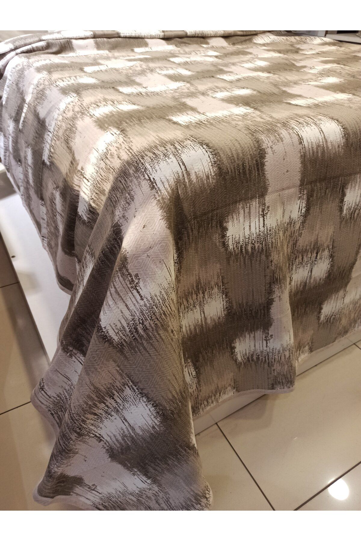 ŞENER HOME-Patchwork Pattern Printed 200x240 CmDouble (BATTAL) Single Pike - Brown 5