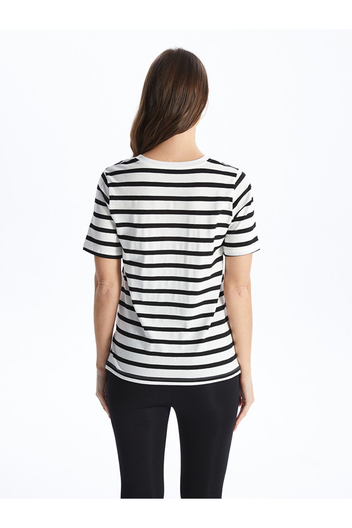 LC Waikiki-Tricou de maternitate cu mânecă scurtă în dungi cu decolteu în V 5