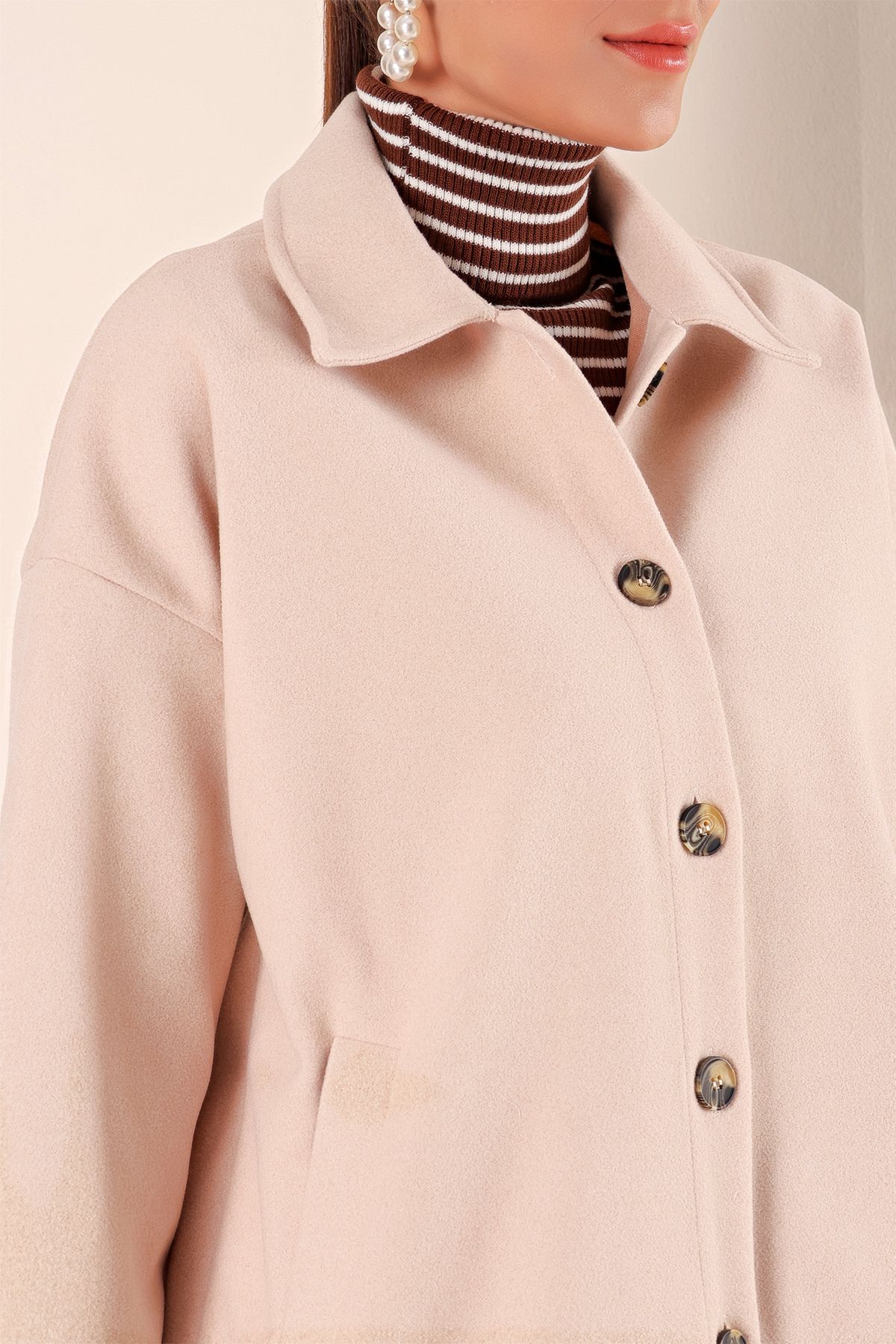 Bigdart-0674 Oversize Shirt with Pockets - Mink 3