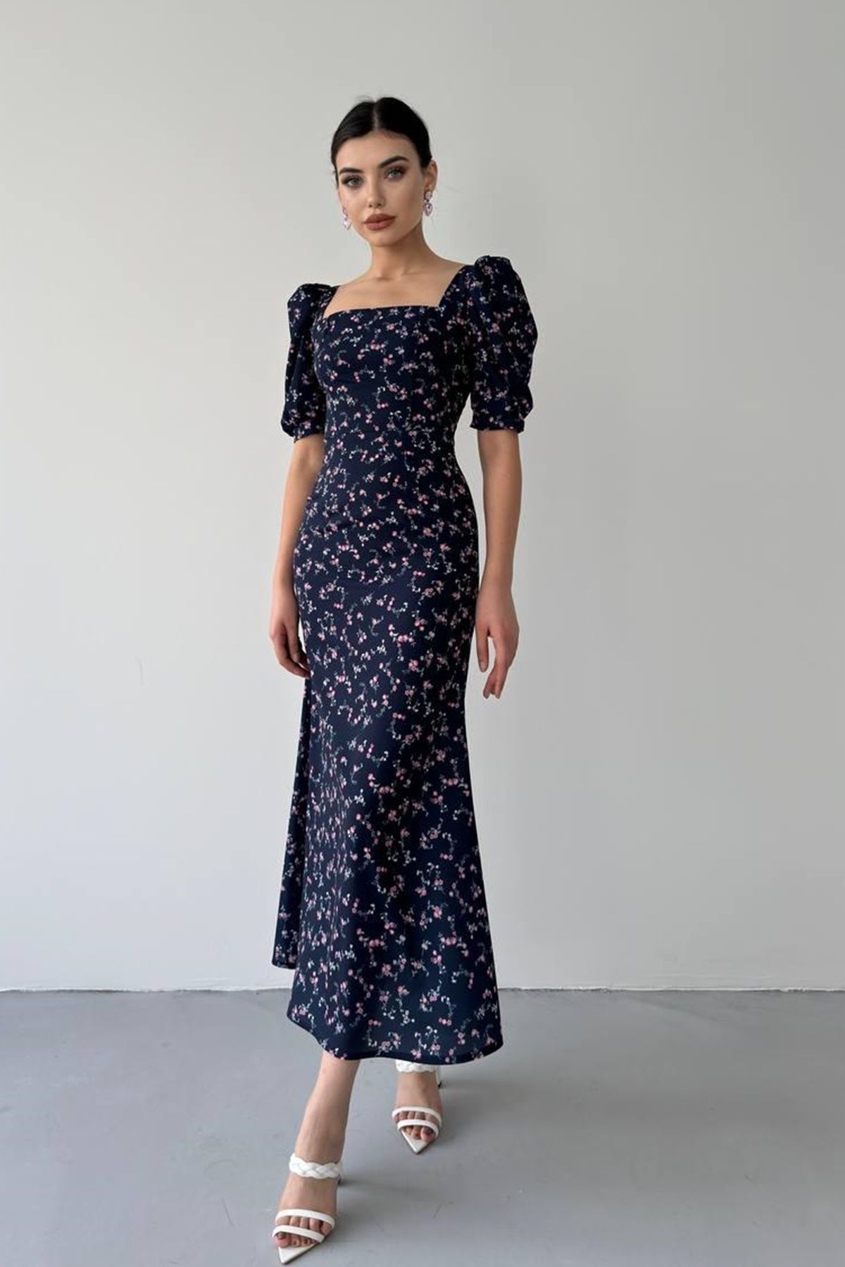 lovebox-Damen-Midi-Abendkleid 226 aus Kreppstoff mit quadratischem Kragen und Prinzessinnen-Ärmeln, Blumenmuster 3