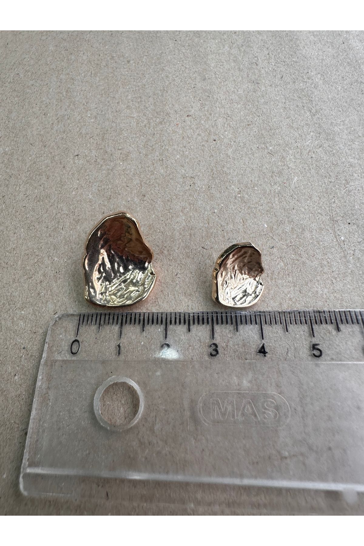 ODDA TASARIM ATÖLYESİ-Asymmetric cambered shell model light gold button set 5