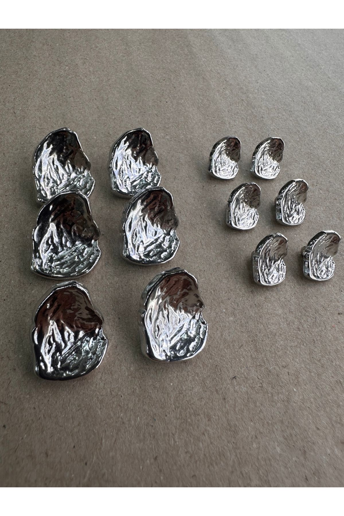 ODDA TASARIM ATÖLYESİ-Asymmetric cambered shell model silver button set 4