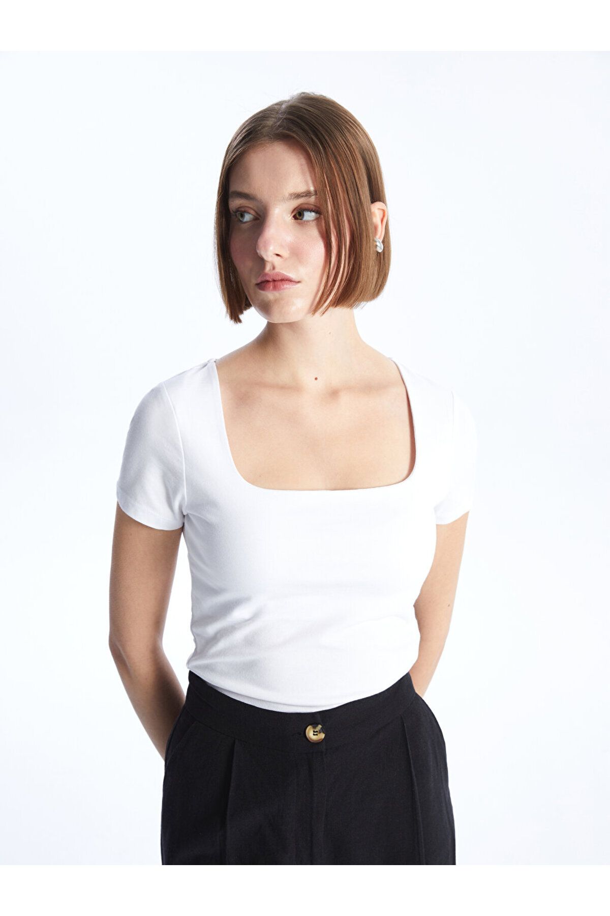 LC Waikiki-Square Neck Plain Short Sleeve Women's T-Shirt 2
