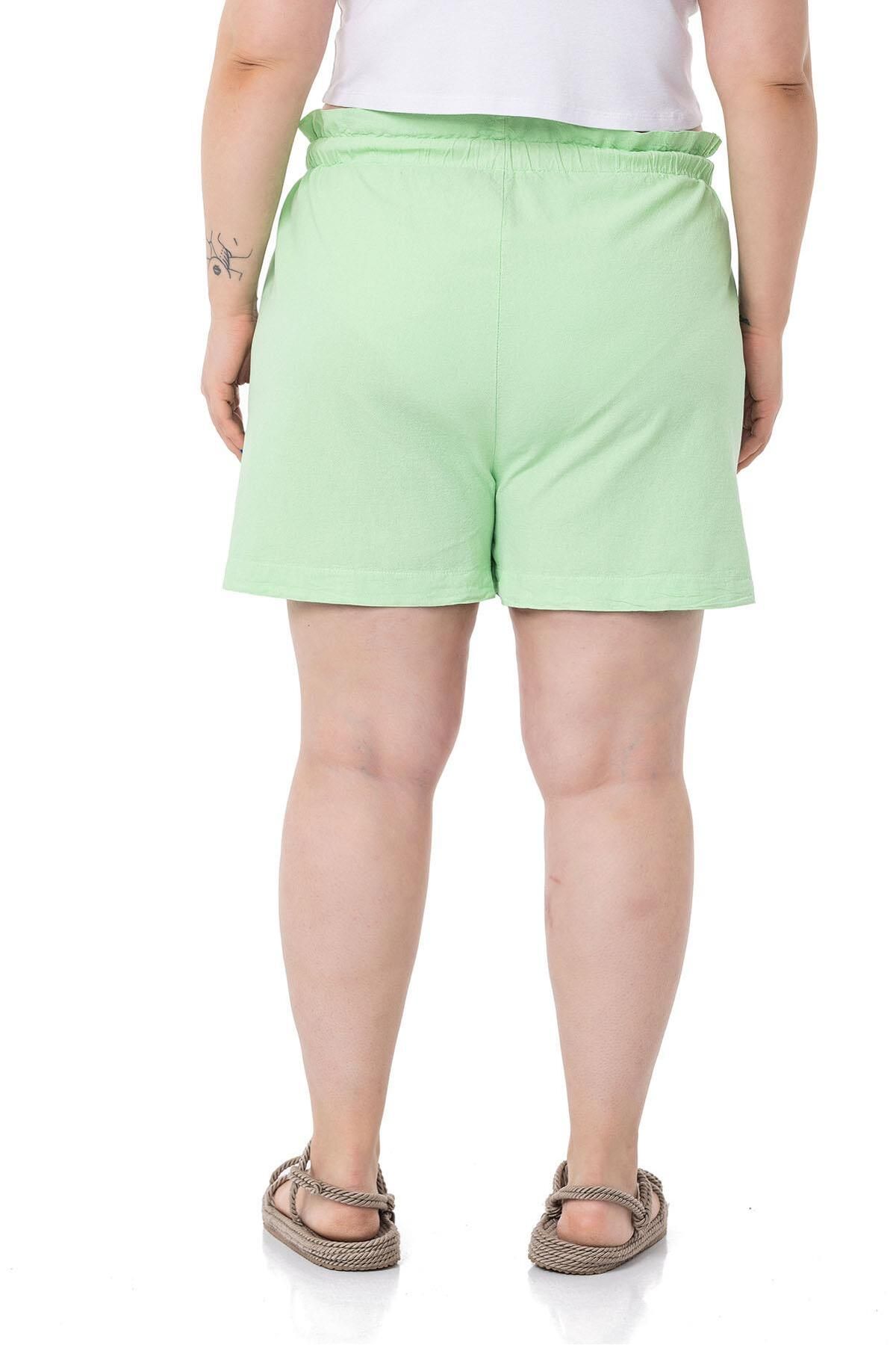 DISENTIS MODEST-Plus Size Piece Painted Pockets Elastic Waist and Rope Drawstring Relaxed Fit Green Shorts 3